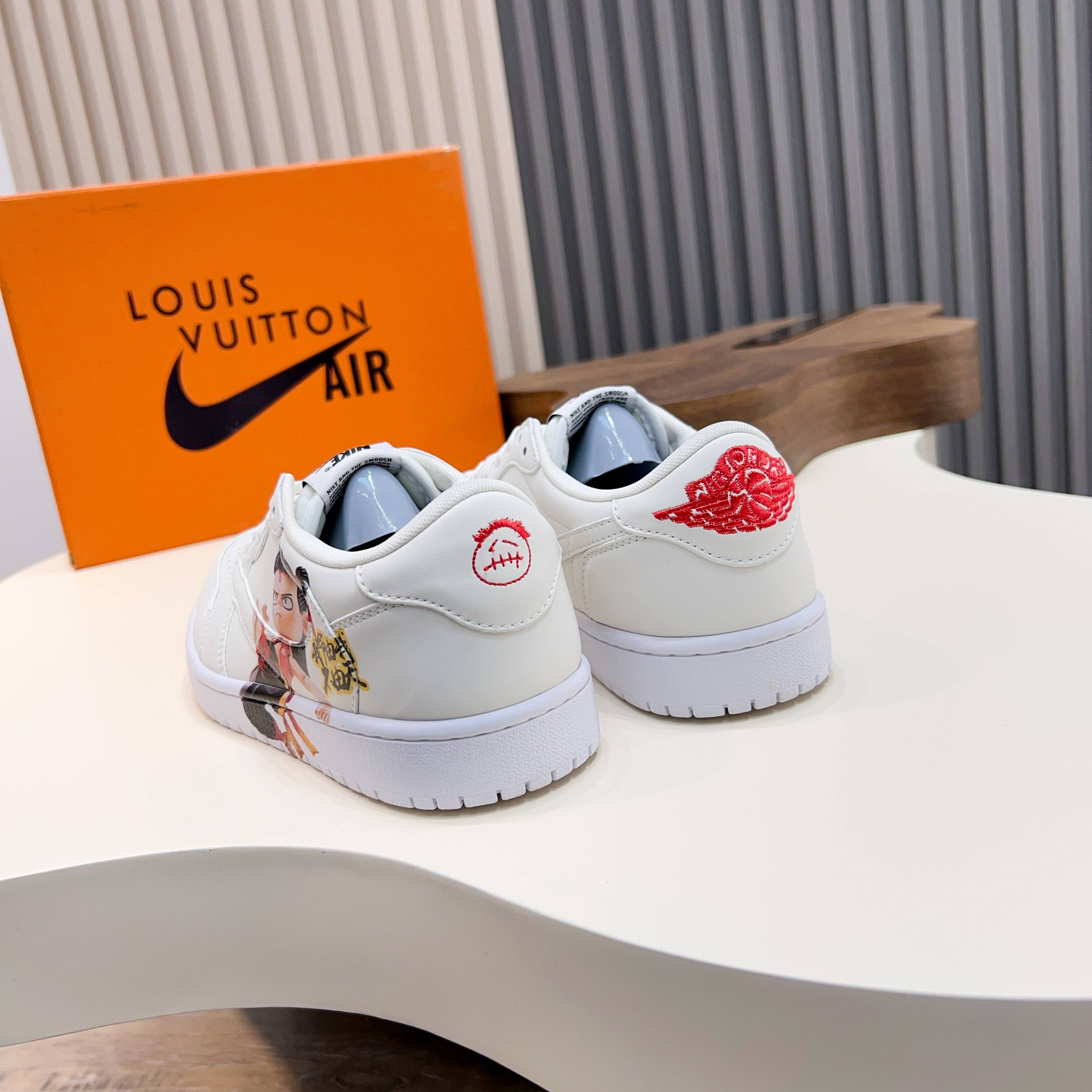 L.V x Nike Low-Top Sneakers in White Leather, Size 39-44 9 a1741921178278 3585