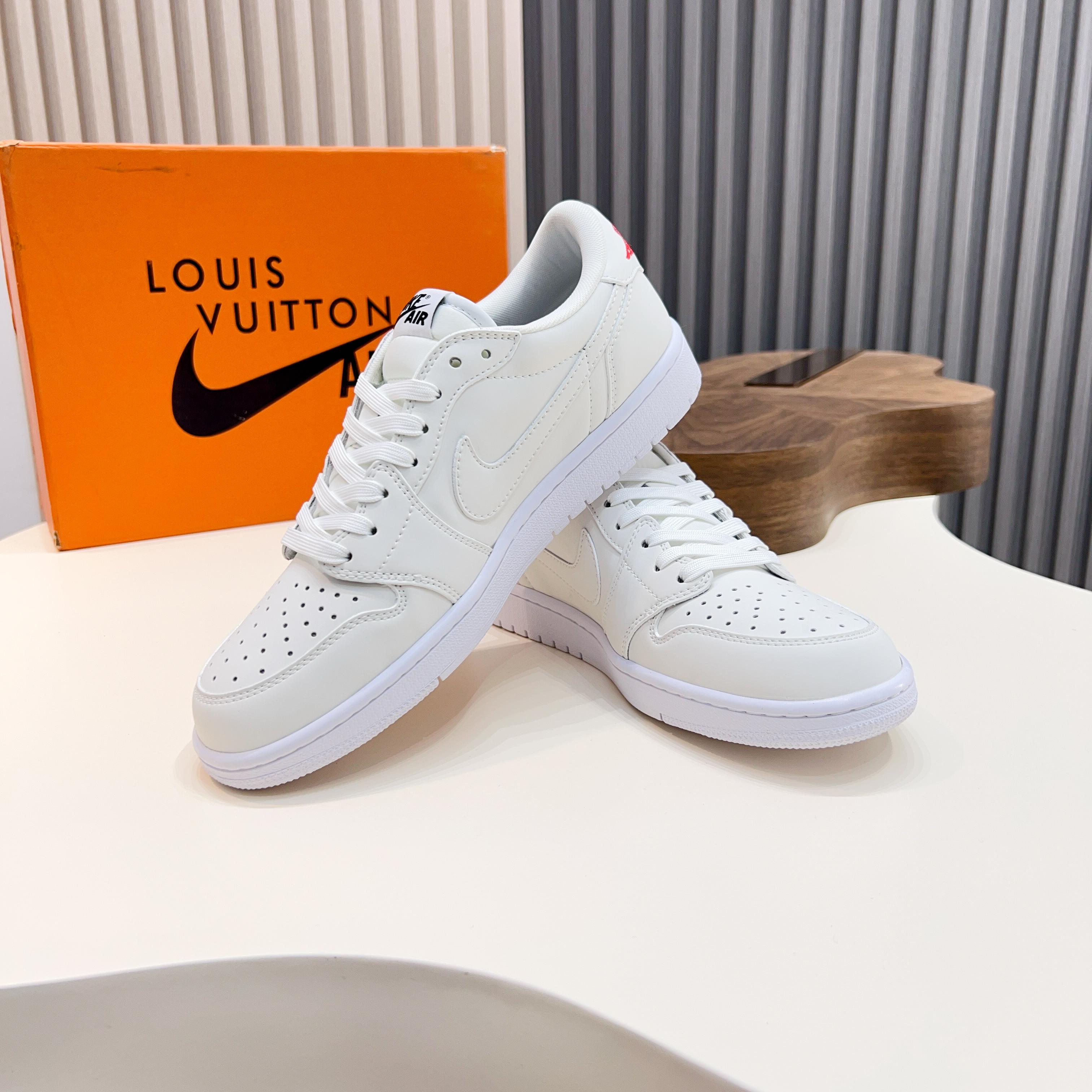 L.v x Nike Low-Top Leather Sneakers with Anime Print 8 a1741921235459 2041