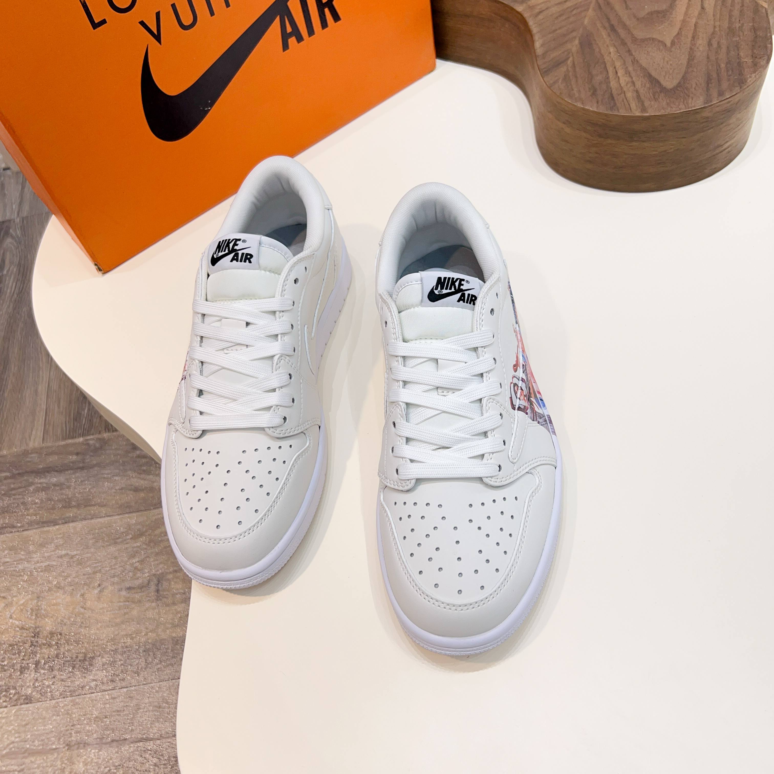 L.v x Nike Low-Top Sneakers in White Leather with Cartoon Print 10 a1741921264676 7004