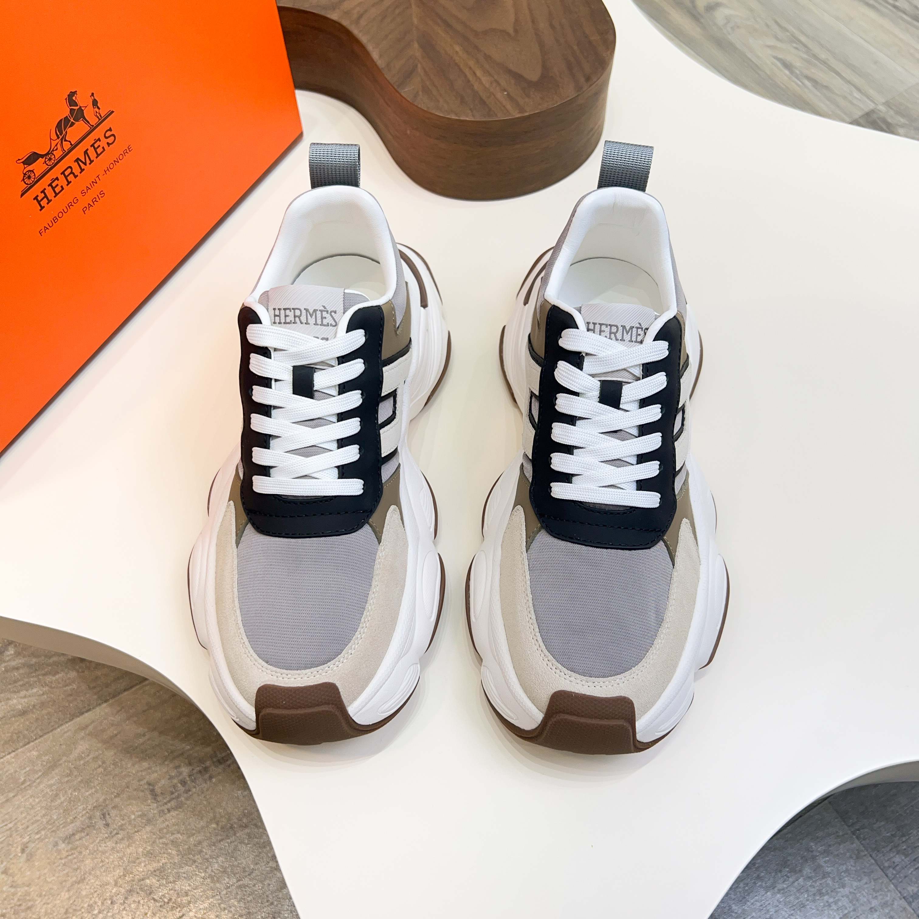 Hermès Haru Chunky Sole Sneakers in Calfskin & Canvas, Colorblock Design 8 a1743470369020 8867
