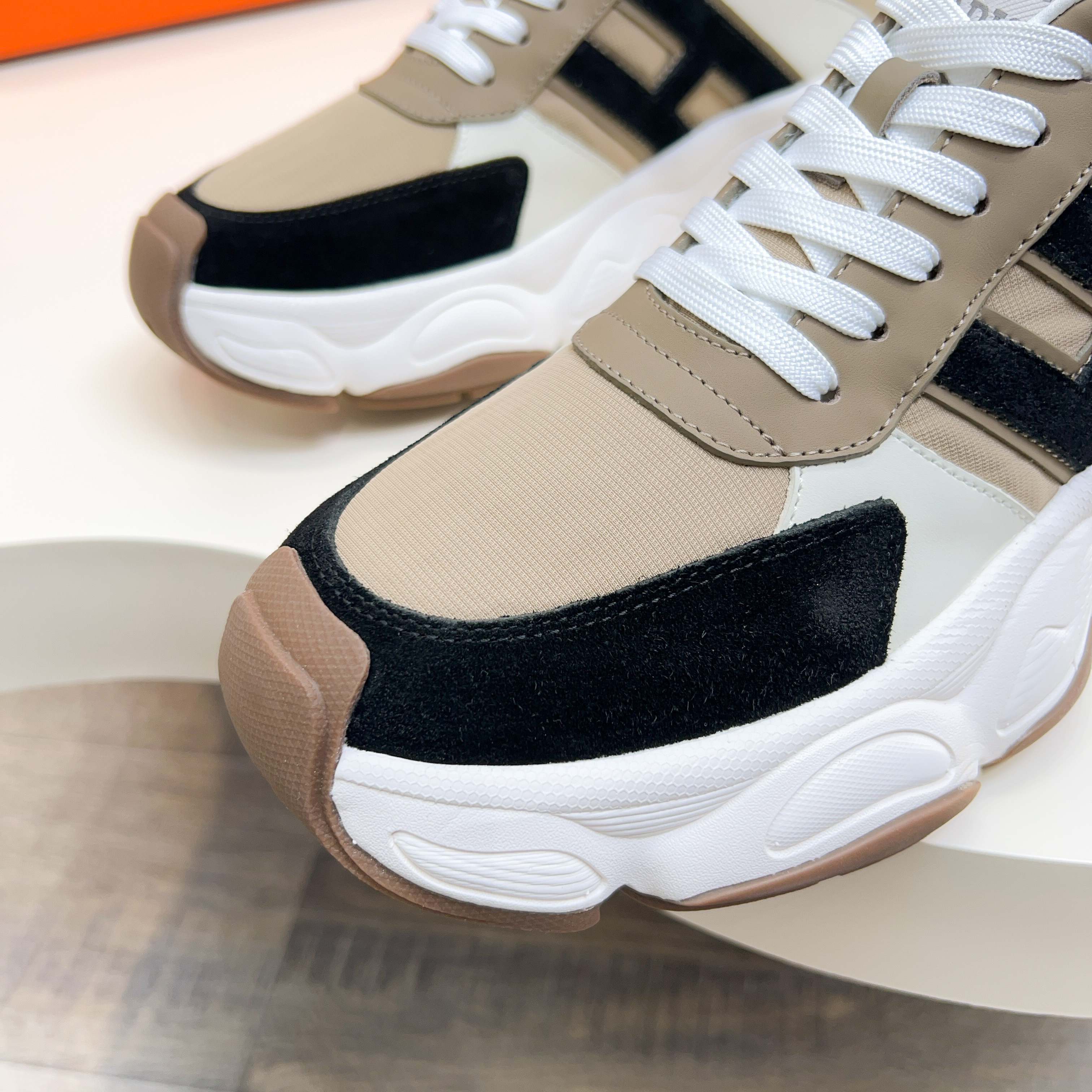 Hermès Haru Chunky Sole Sneakers in Calfskin & Canvas, Colorblock Design 4 a1743470514733 5572