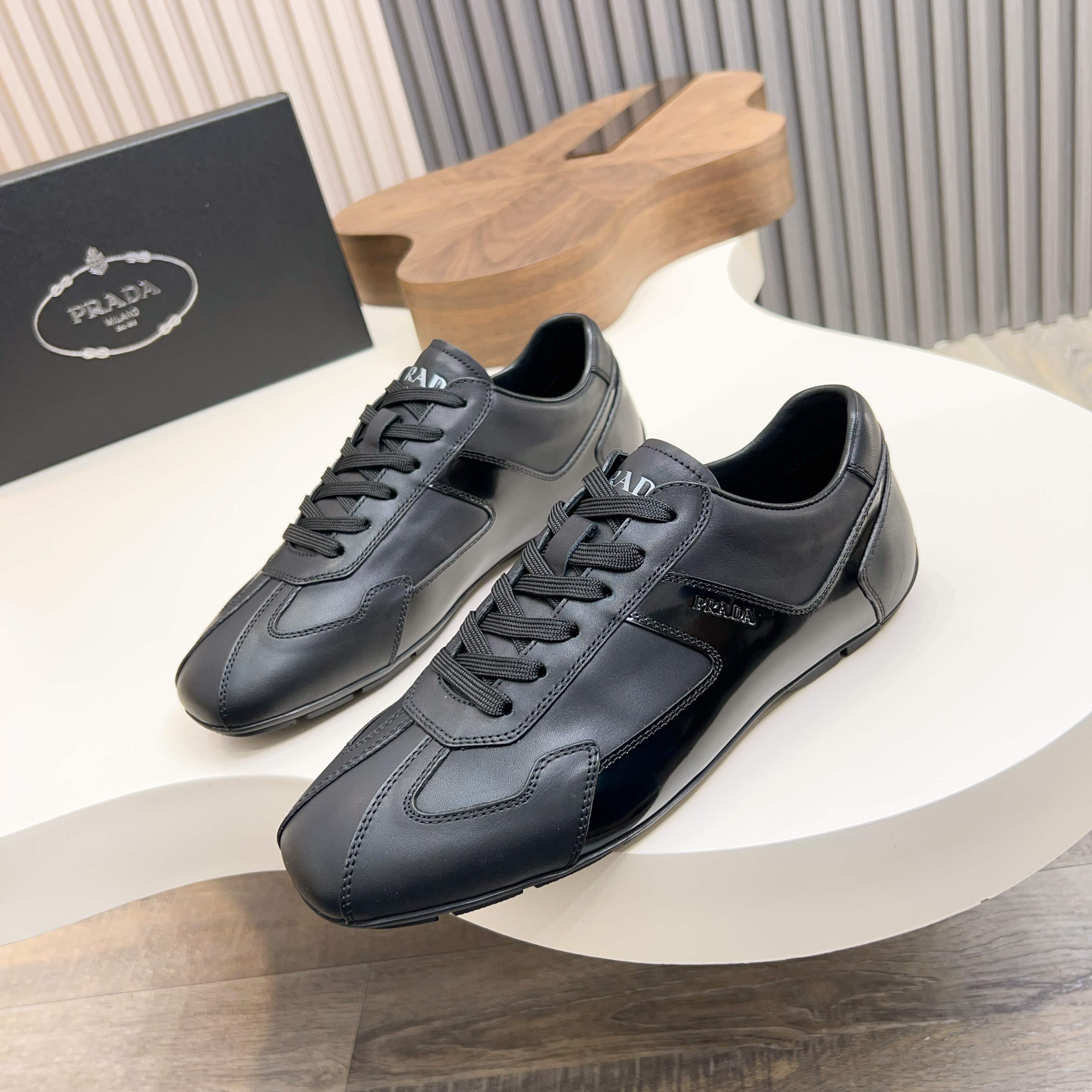 Prada Wind Series Men's Leather Sneakers - Comfortable and Stylish 1 Prada Wind Series Men's Leather Sneakers - Comfortable and Stylish