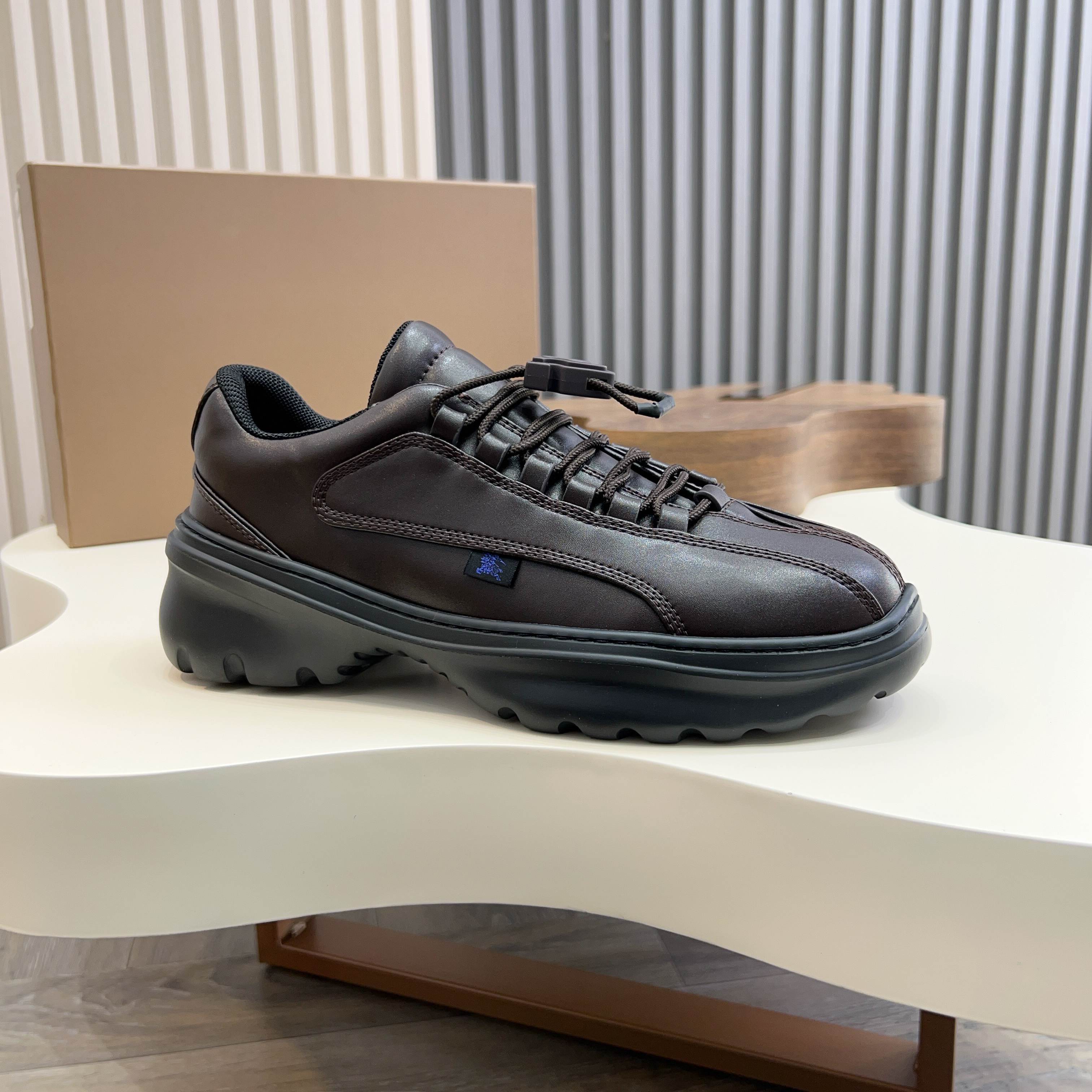 Burberry Burberry Scoot serie nuevos zapatos casuales de los hombres Se busca línea brillante zapato