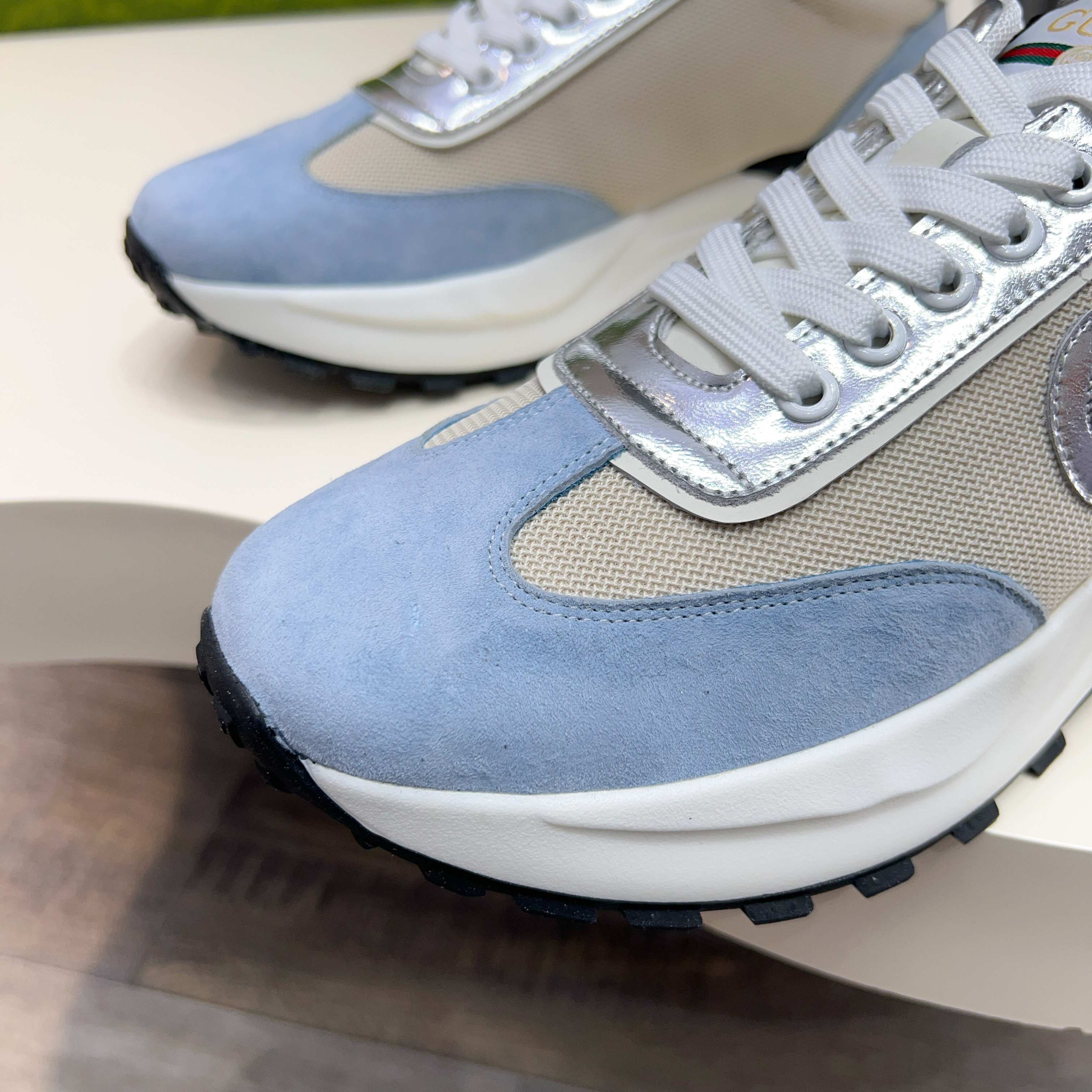Gucci Men's Leather Sneakers - Comfortable, Stylish, and Handcrafted 9 a1744496546476 0653