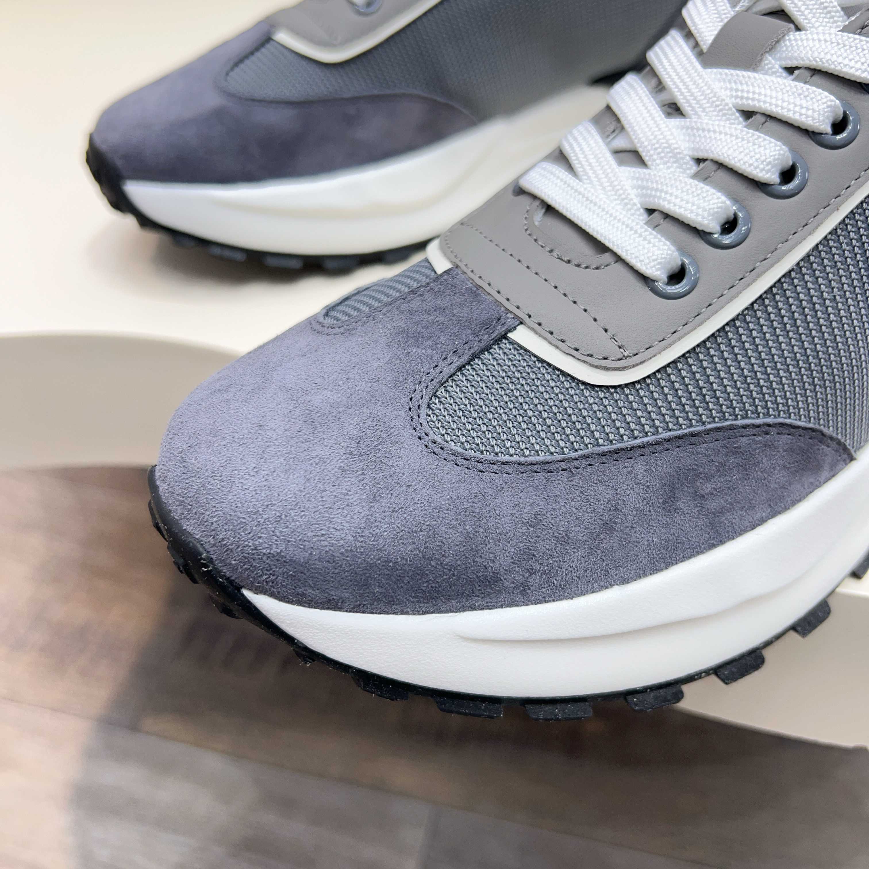 Gucci Men's Leather Sneakers - Comfortable & Stylish, Sizes 39-44 4 a1744496587806 0201