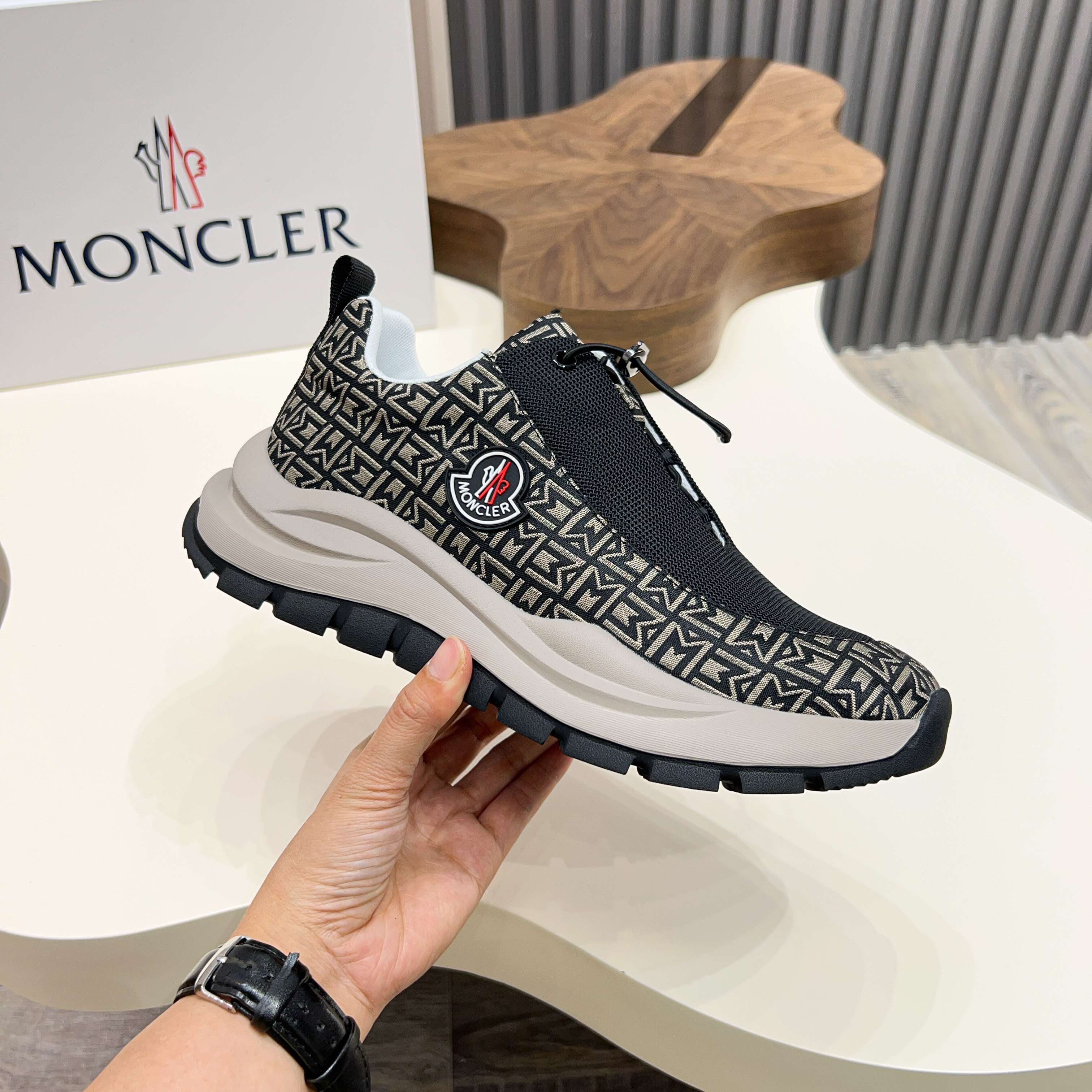 Moncler Men's Lace-Up Casual Sneakers - Comfortable & Slip-Resistant 5 a1745101687153 5533