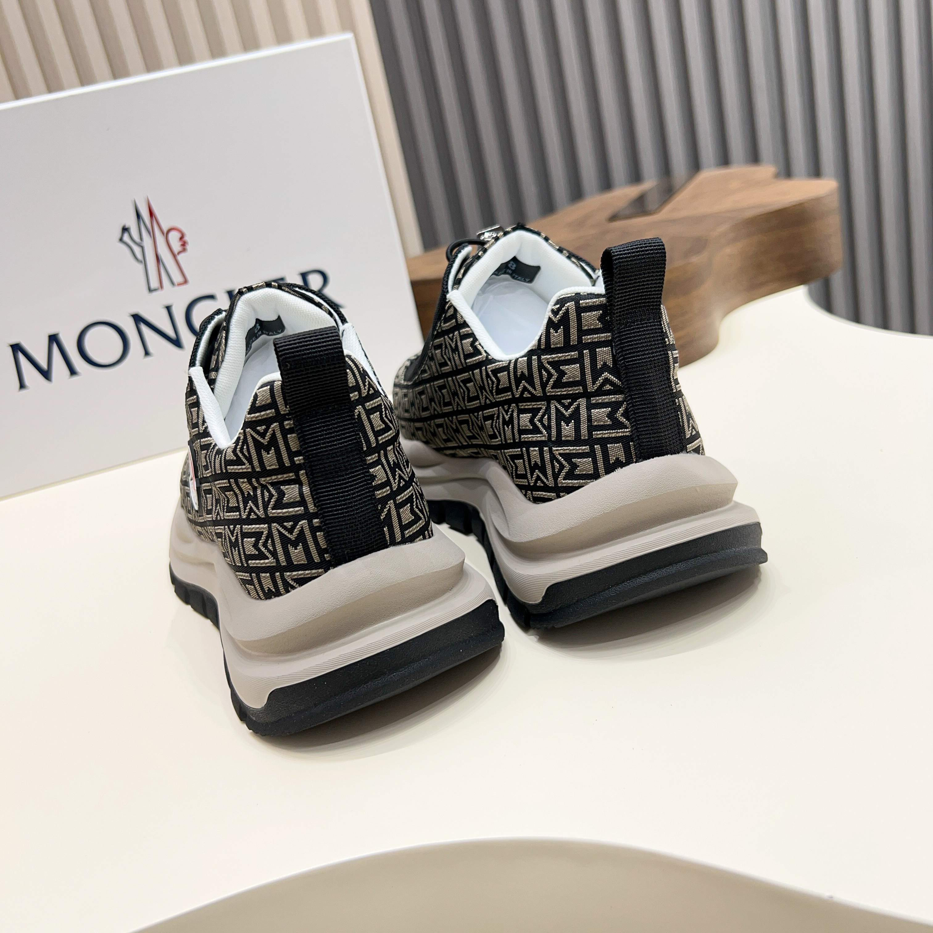 Moncler Men's Lace-Up Casual Sneakers - Comfortable & Slip-Resistant 4 a1745101687233 8230