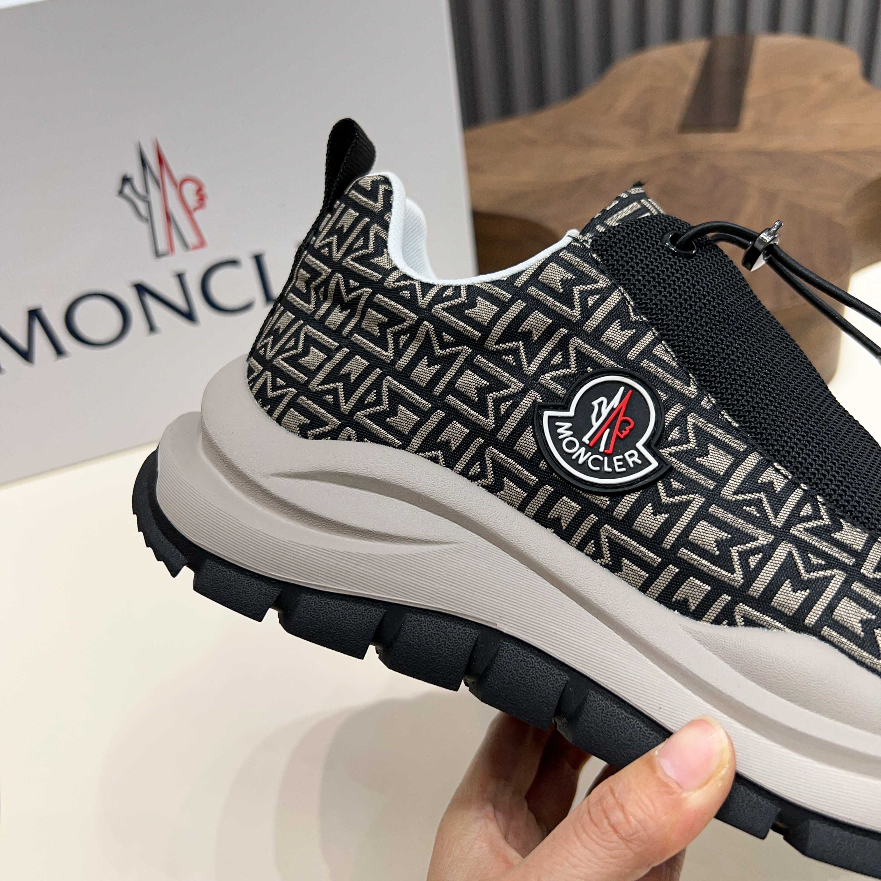 Moncler Men's Lace-Up Casual Sneakers - Comfortable & Slip-Resistant 8 a1745101690369 6707