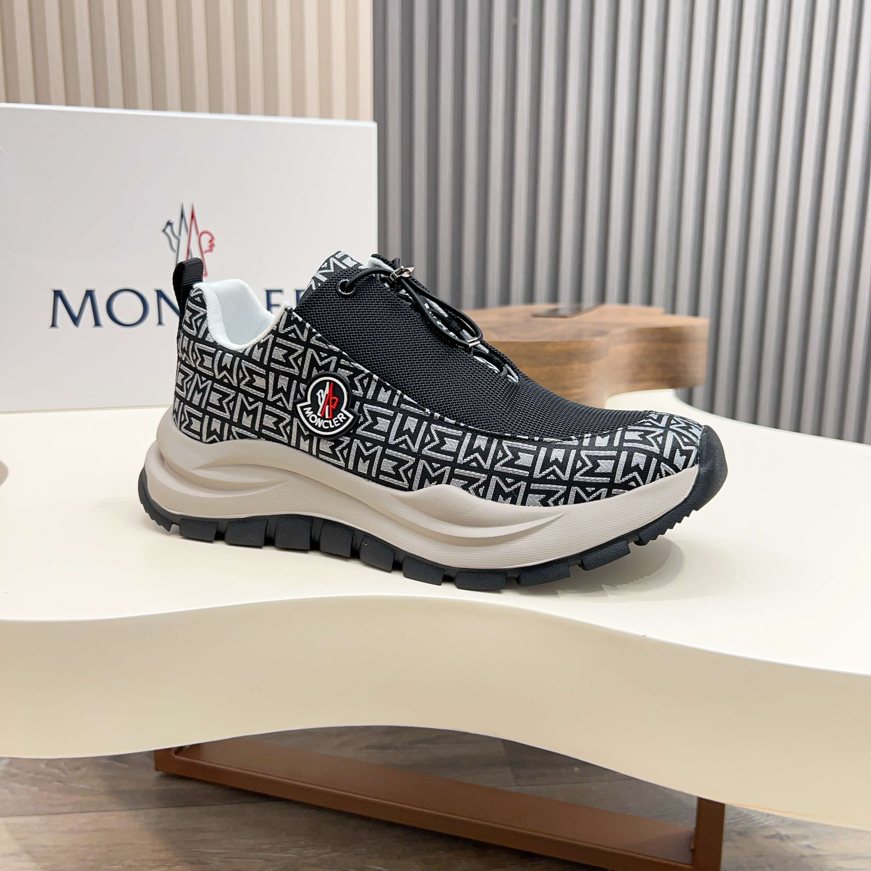 Moncler Men's Lace-Up Casual Sneakers - Comfortable & Stylish Design 7 a1745104640962 7420