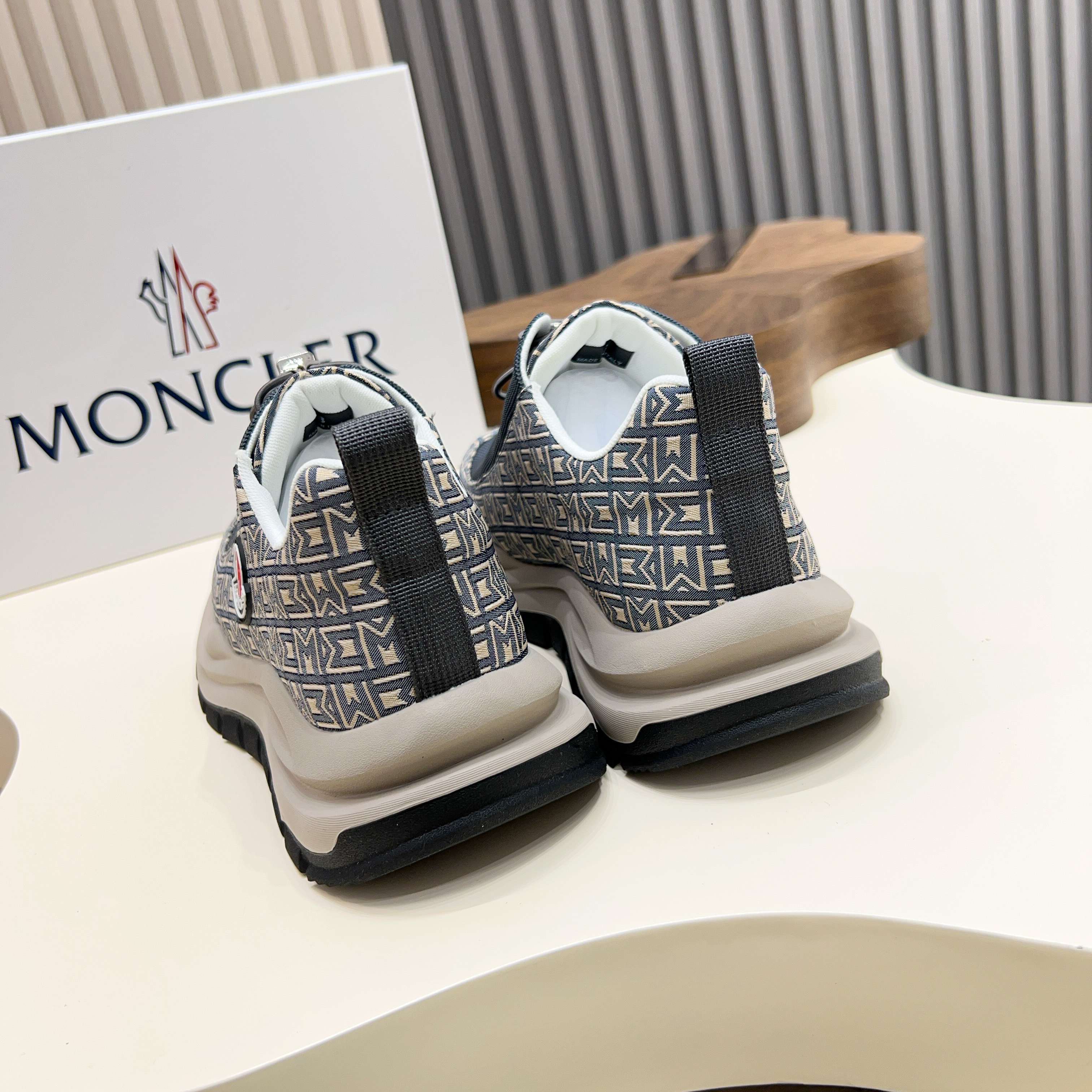 Moncler Men's Lace-Up Casual Sneakers - Comfortable & Stylish Design 4 a1745105199291 0071