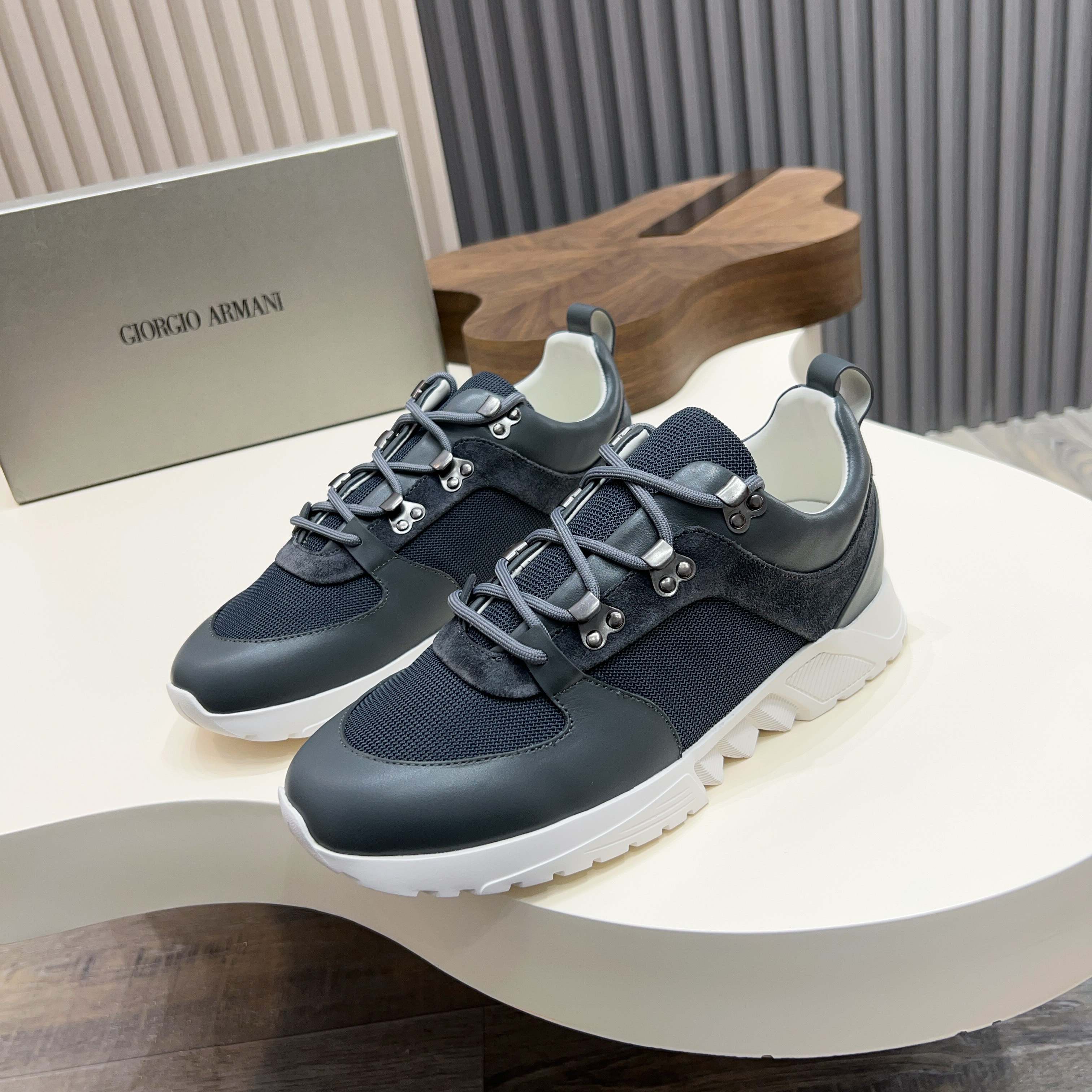 Giorgio Armani Men's Leather And Mesh Sneakers Casual Luxury Shoes 2 a1745154497664 1806