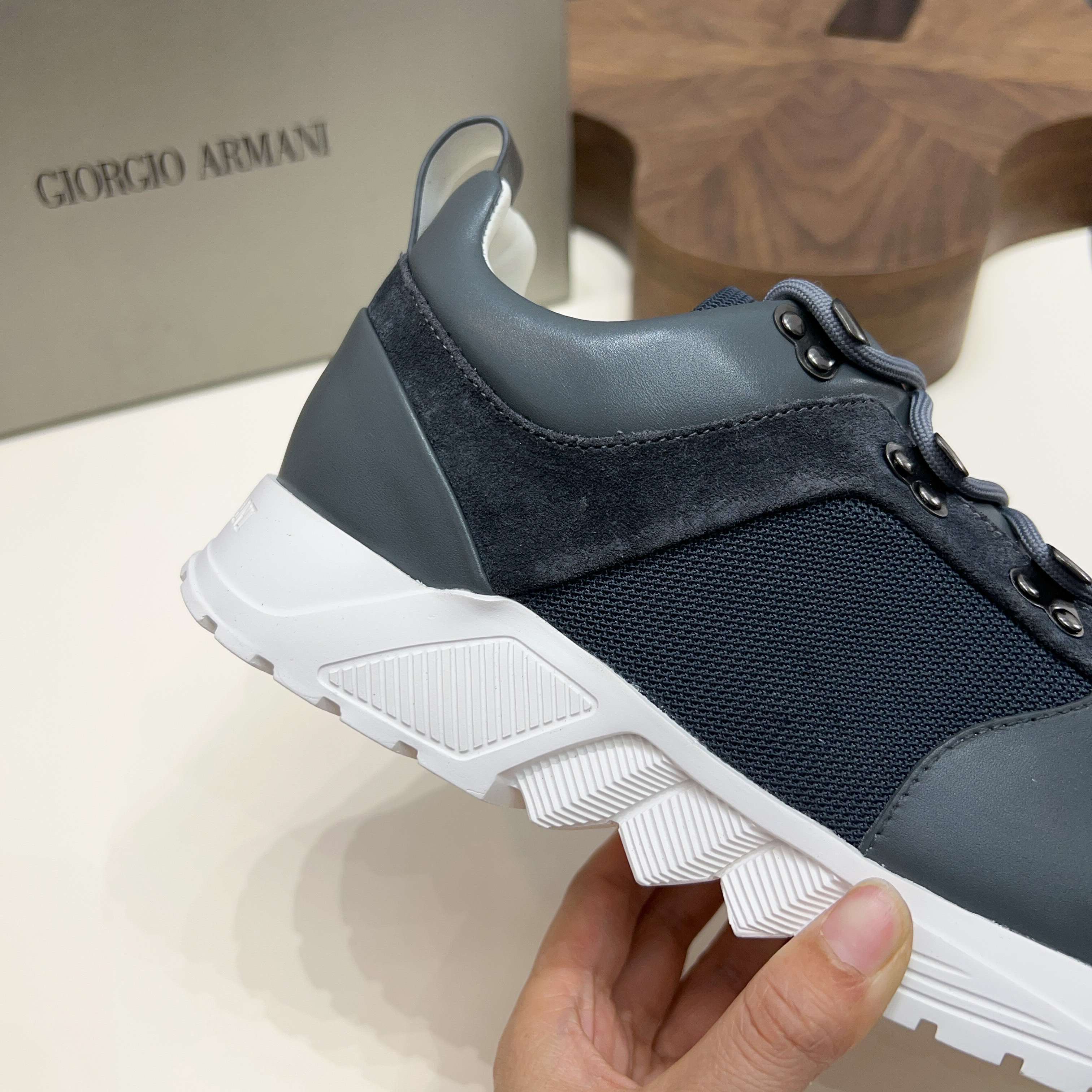 Giorgio Armani Men's Leather And Mesh Sneakers Casual Luxury Shoes 8 a1745154500092 6717