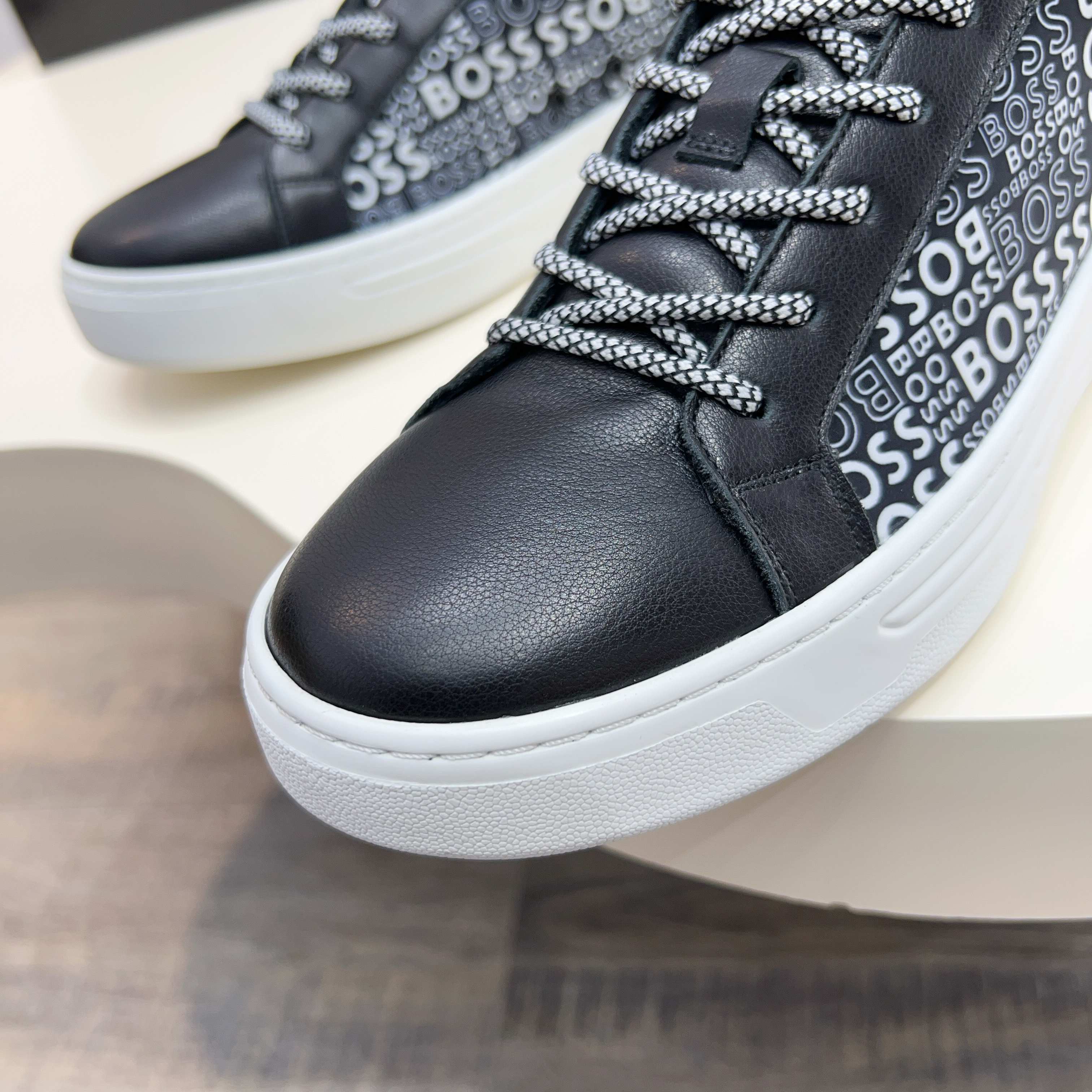 BOSS Men's Casual Sneakers - Original Design, Breathable & Comfortable 5 a1745625362906 7277
