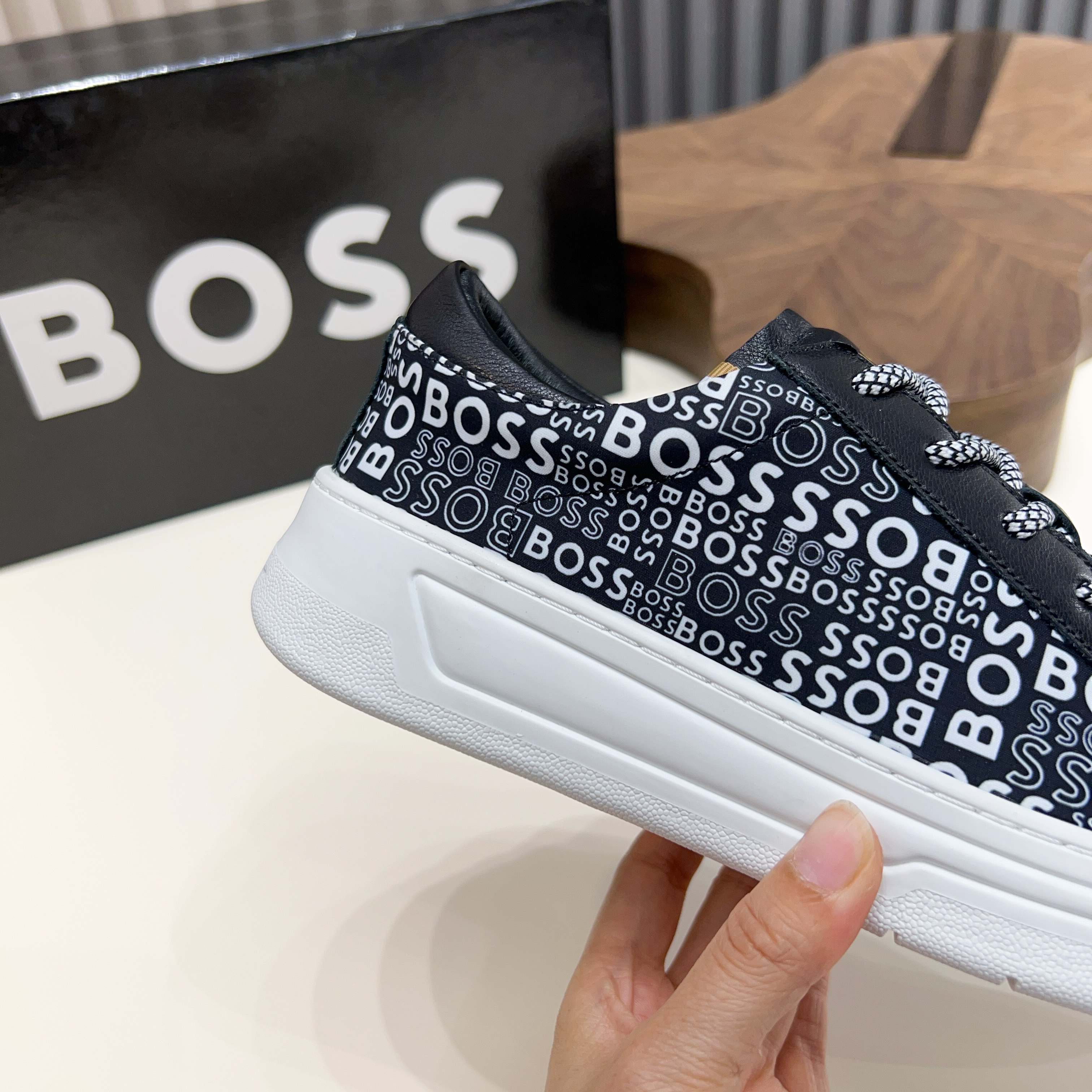 BOSS Men's Casual Sneakers - Original Design, Breathable & Comfortable 10 a1745625366100 8676