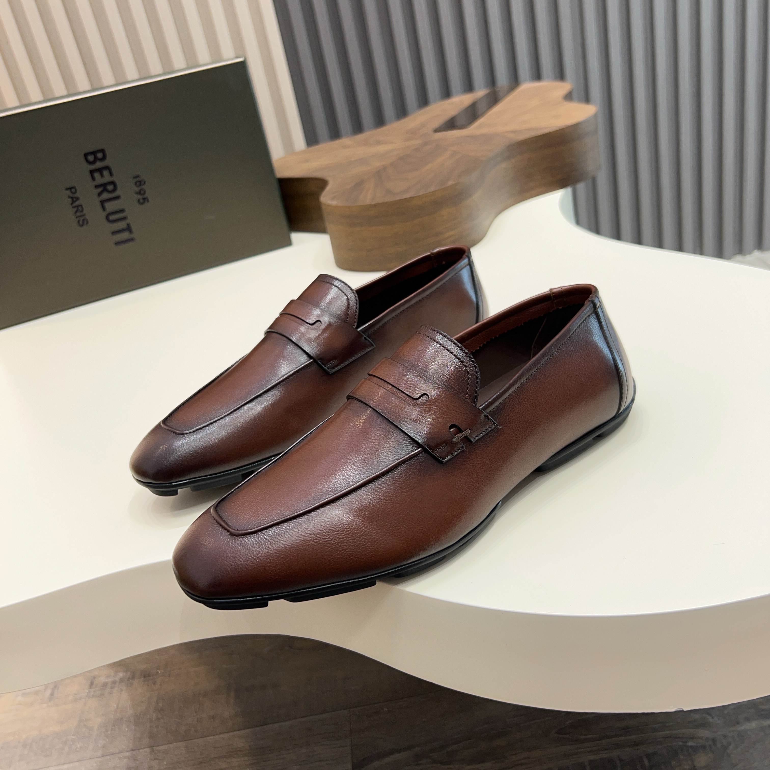 _dpH9sbsg6pUttYFMIJjrY_0LAOFOVoAognykM1g