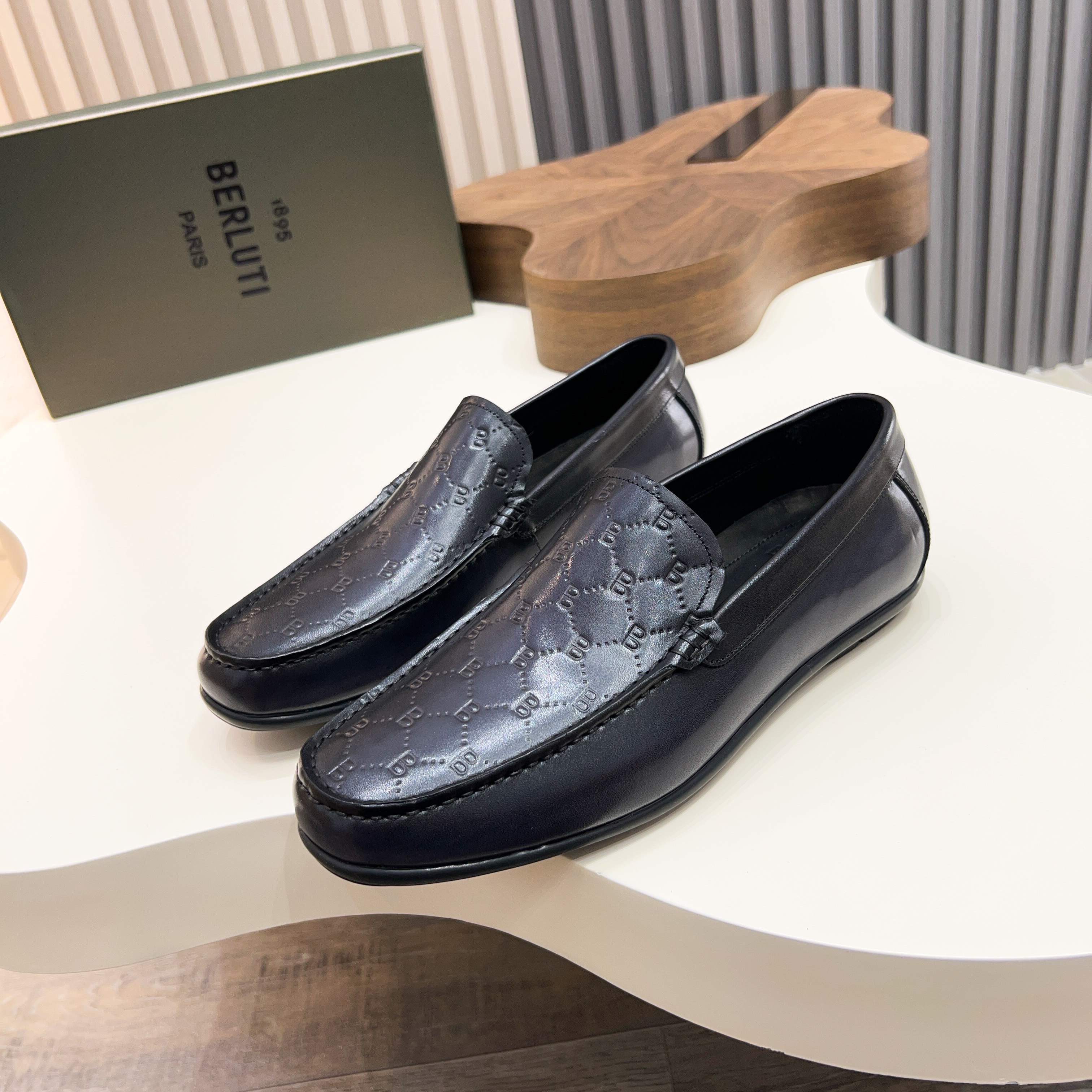 NO:355487,Berlui/Bruti Handmade fine men's leather shoes, imported Italian leather embryo, fetal cowhide, inner calfskin pure hand-made coloring process, delicate leather, translucent texture, non-market goods comparable, exquisite details, inner calfskin dyed. Size39-44 45 orders,,cowhide19860909Berlui/布鲁缇 手工精品男士皮鞋 ,意大利进口皮胚 胎牛皮面 内里小牛皮 纯手工上色工艺 皮质细腻光泽透亮 质感非市场货可以比拟 细节精致 内里本染小牛皮. Size39-44 45订,,cowhide,Men's shoes