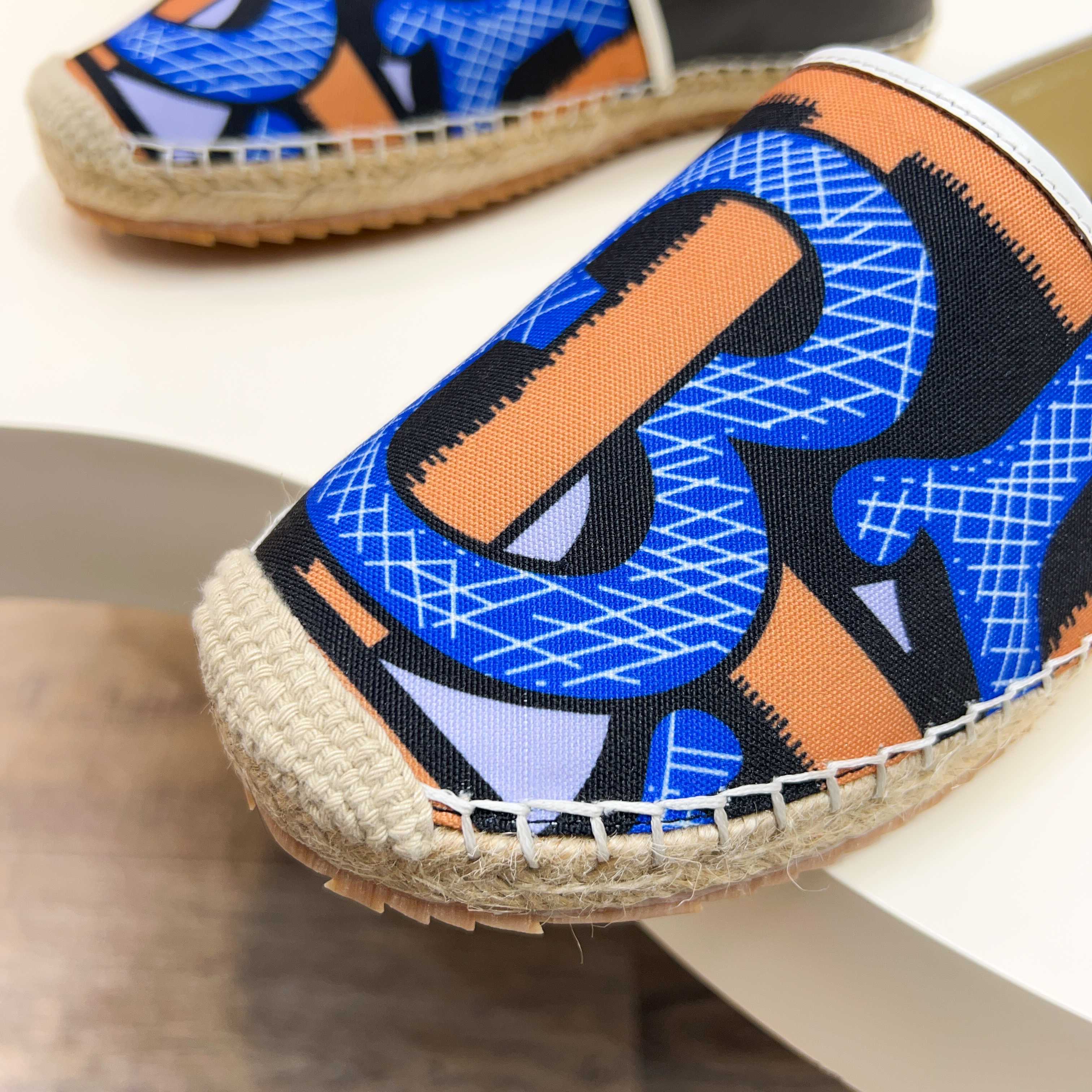 Zapatillas Burberry Canvas Check One-Step para hombre! La parte superior sigue siendo el clásico dis