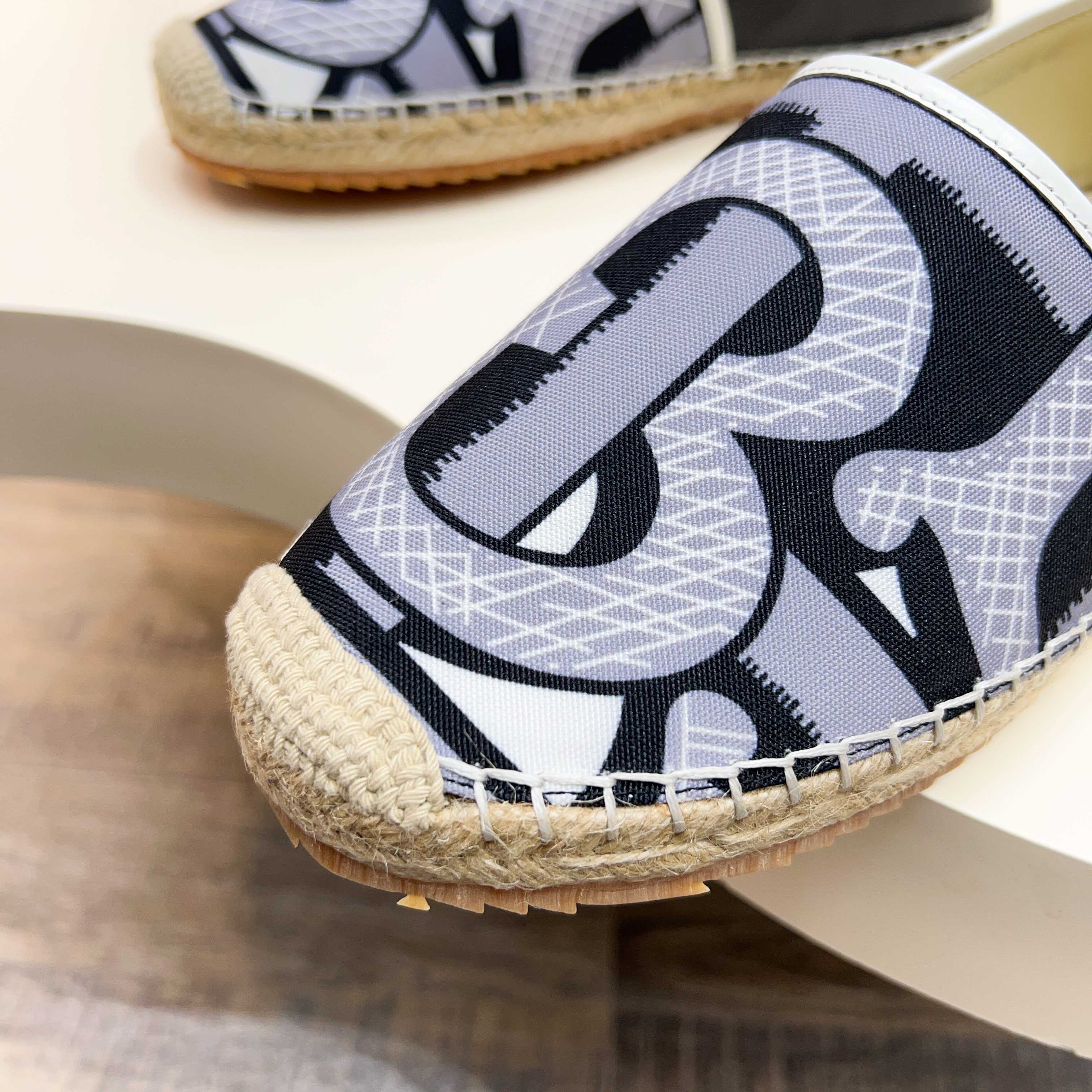 Zapatillas Burberry Canvas Check One-Step para hombre! La parte superior sigue siendo el clásico dis