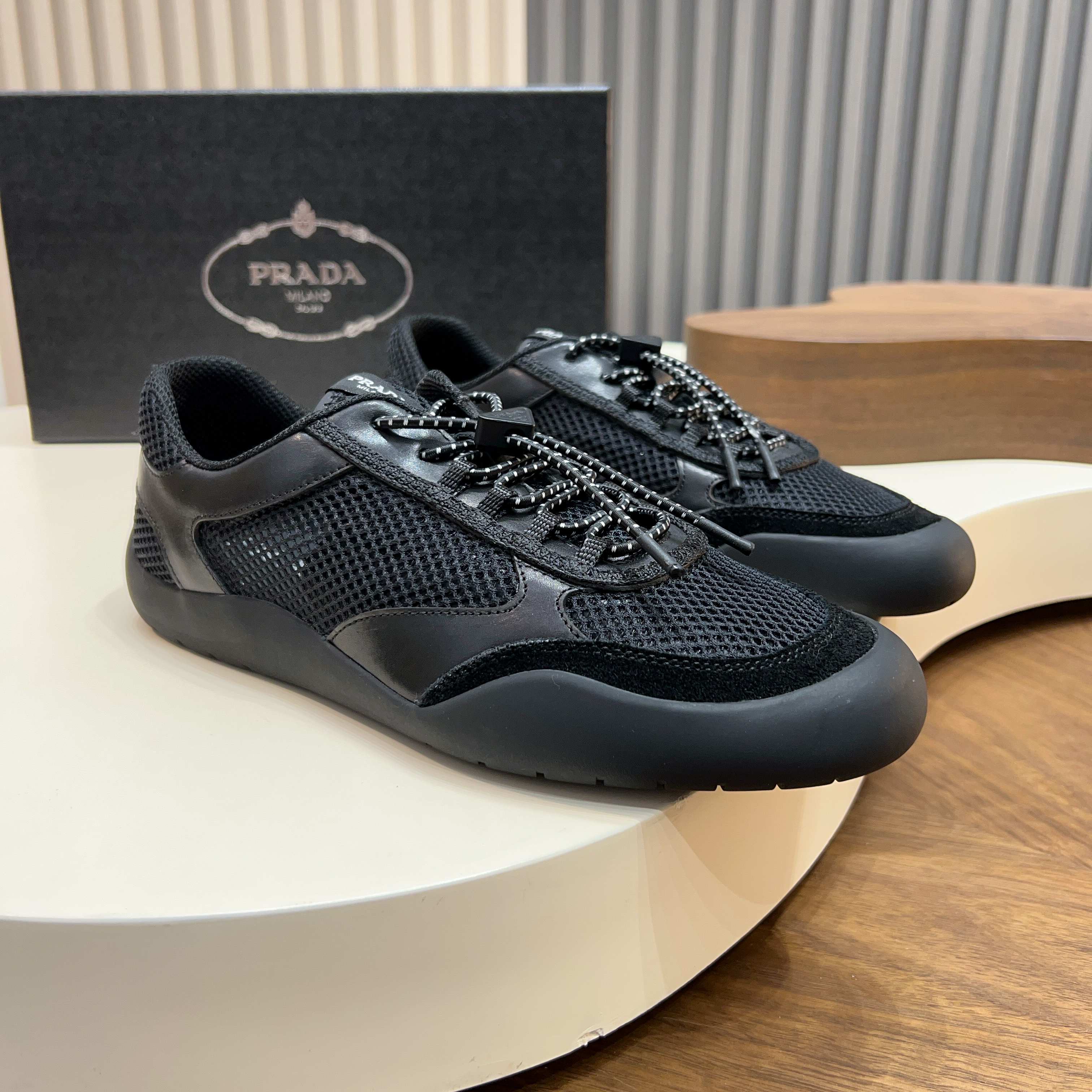 Prada Style Leather Men's Shoes Men's Shoes Men's Shoes detail image 9 from source 767210