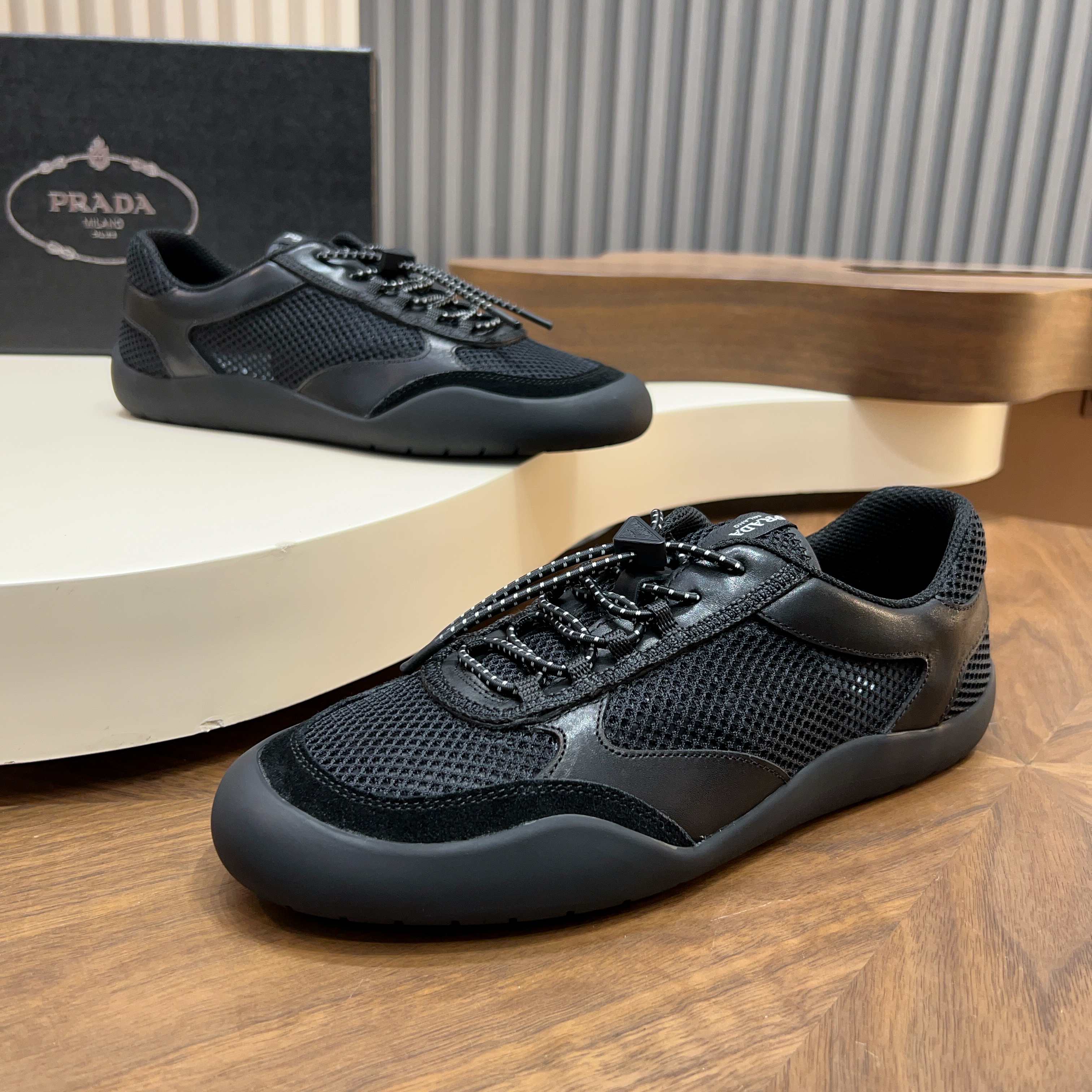 Prada Style Leather Men's Shoes Men's Shoes Men's Shoes detail image 6 from source 767210