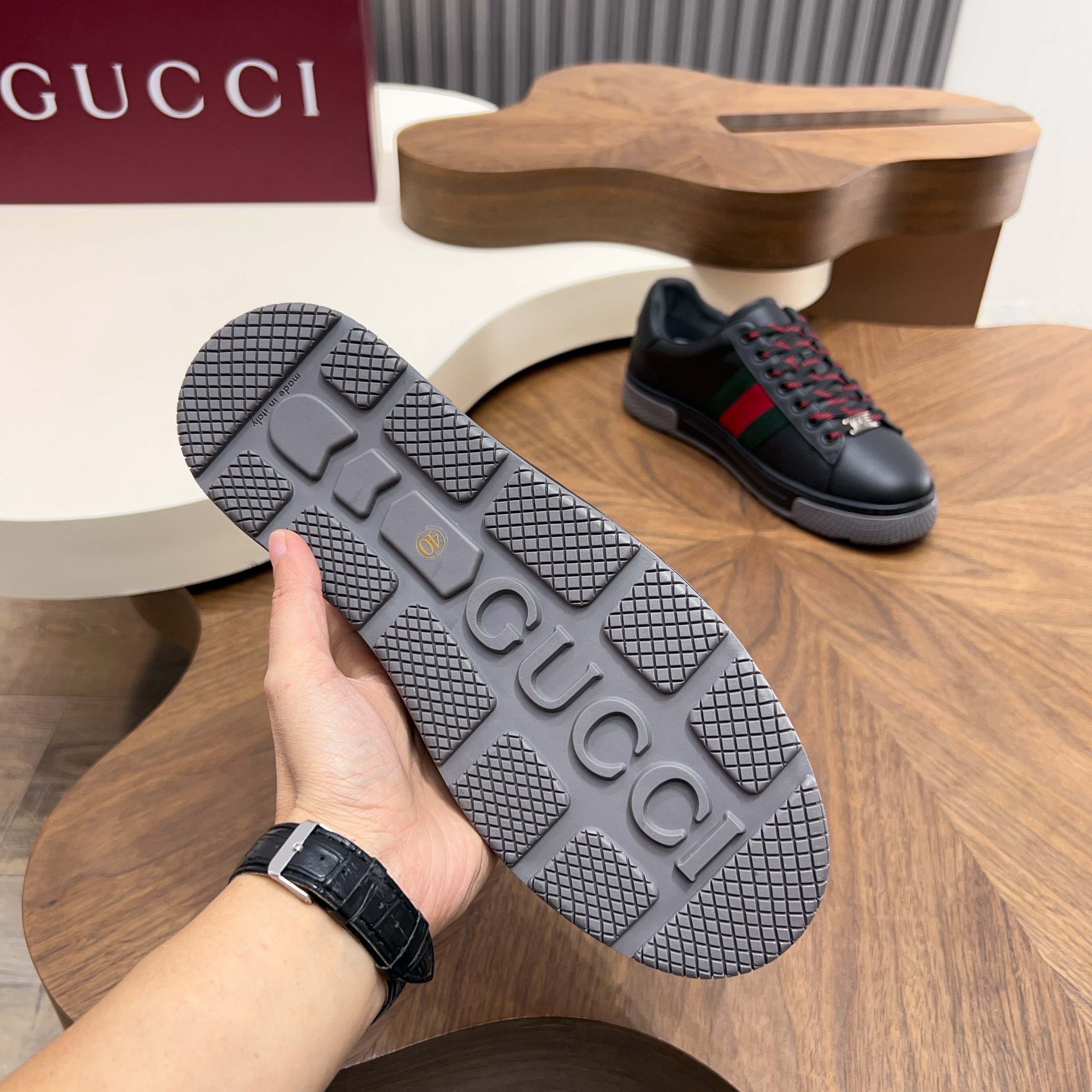 Мужские кроссовки Gucci