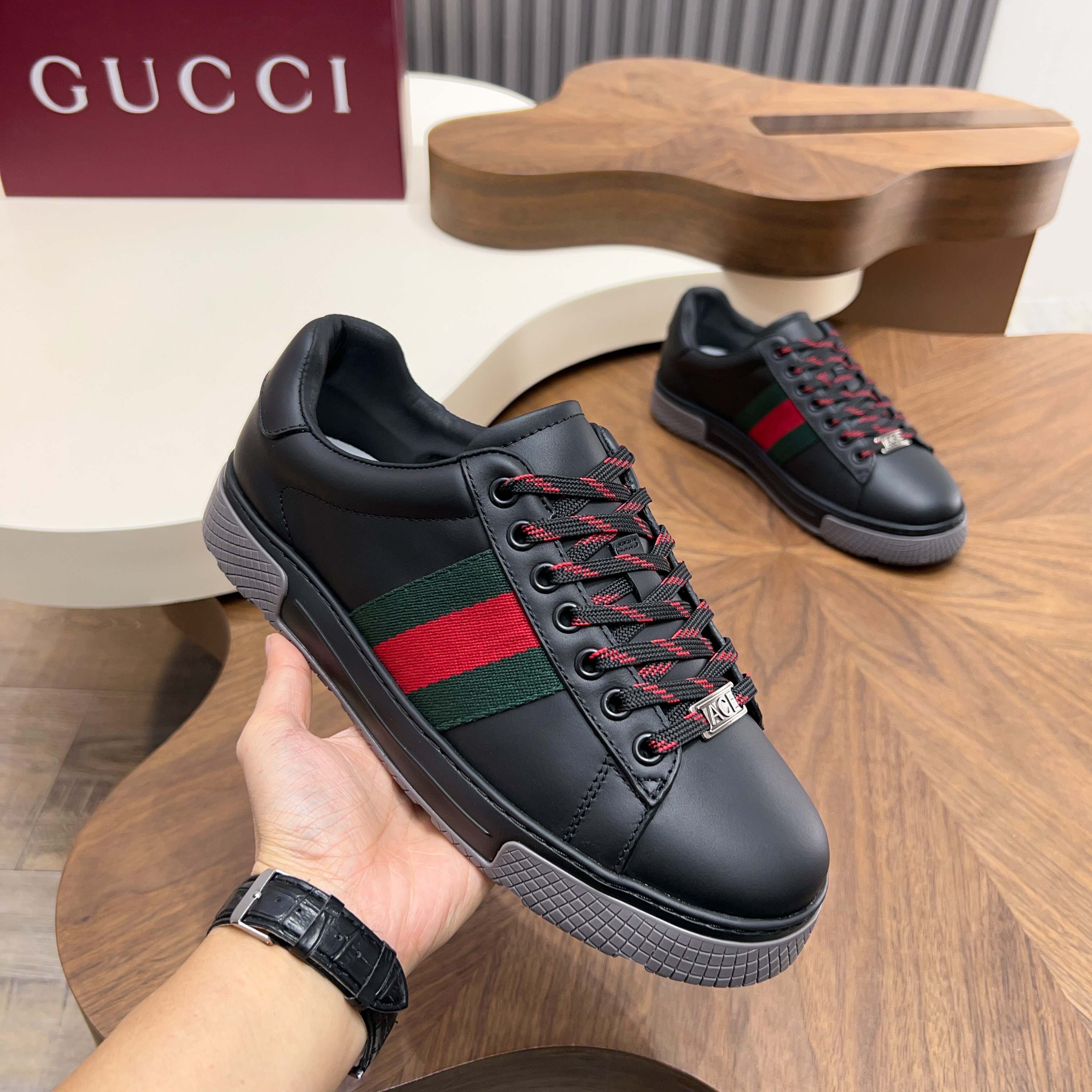 Мужские кроссовки Gucci