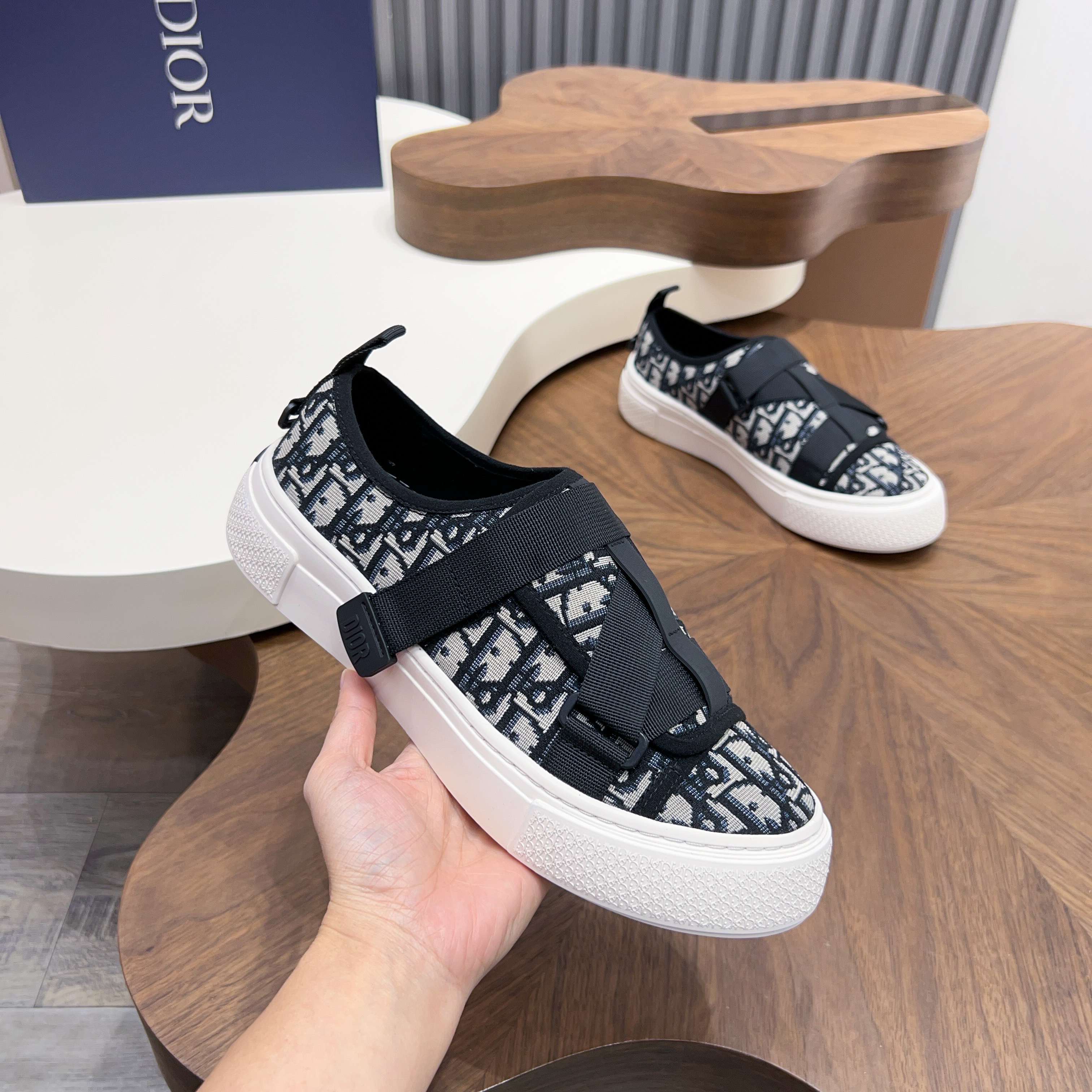 Dior Style Men's Shoes Lookbook Reference image 2