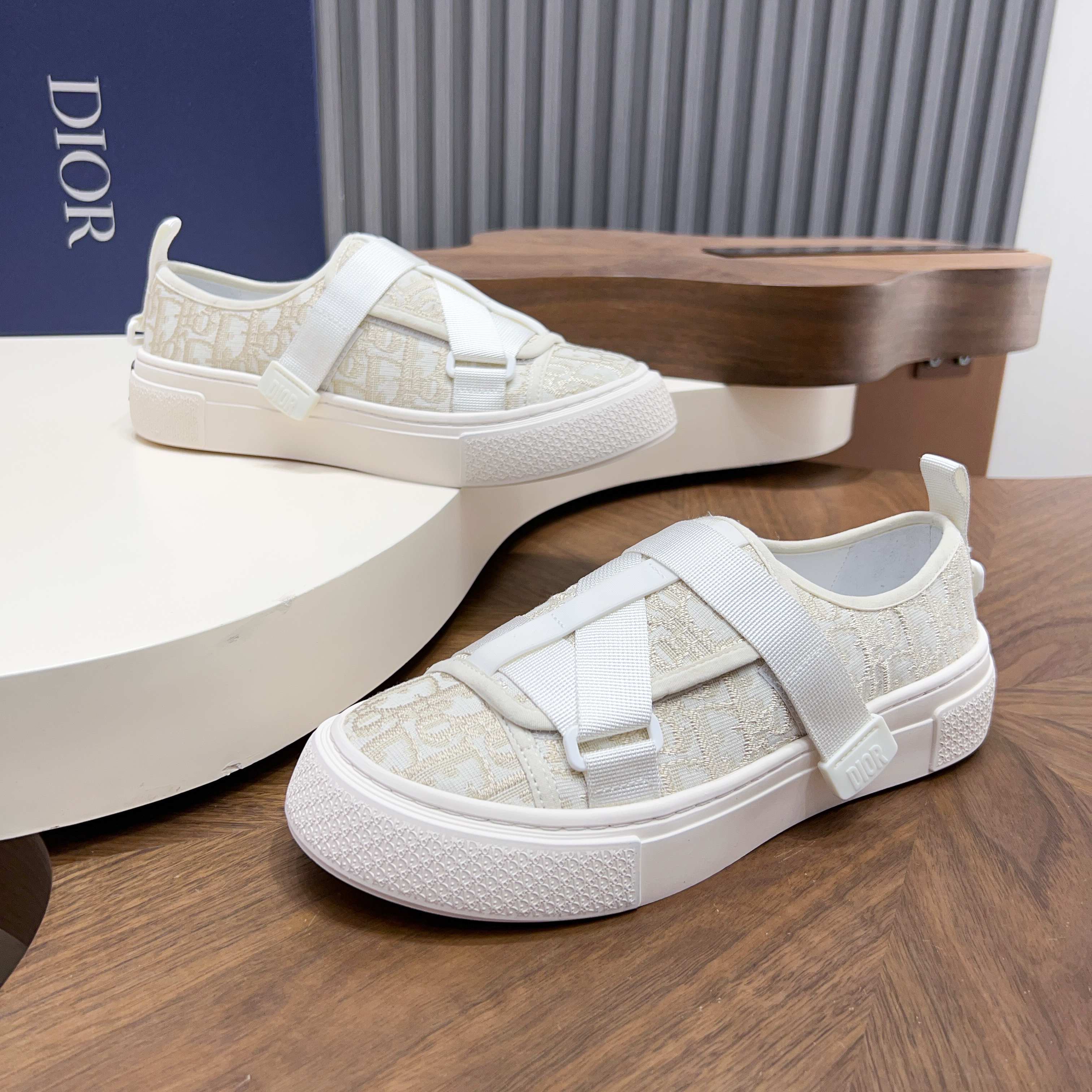 Dior Style Men's Shoes Lookbook Reference image 1