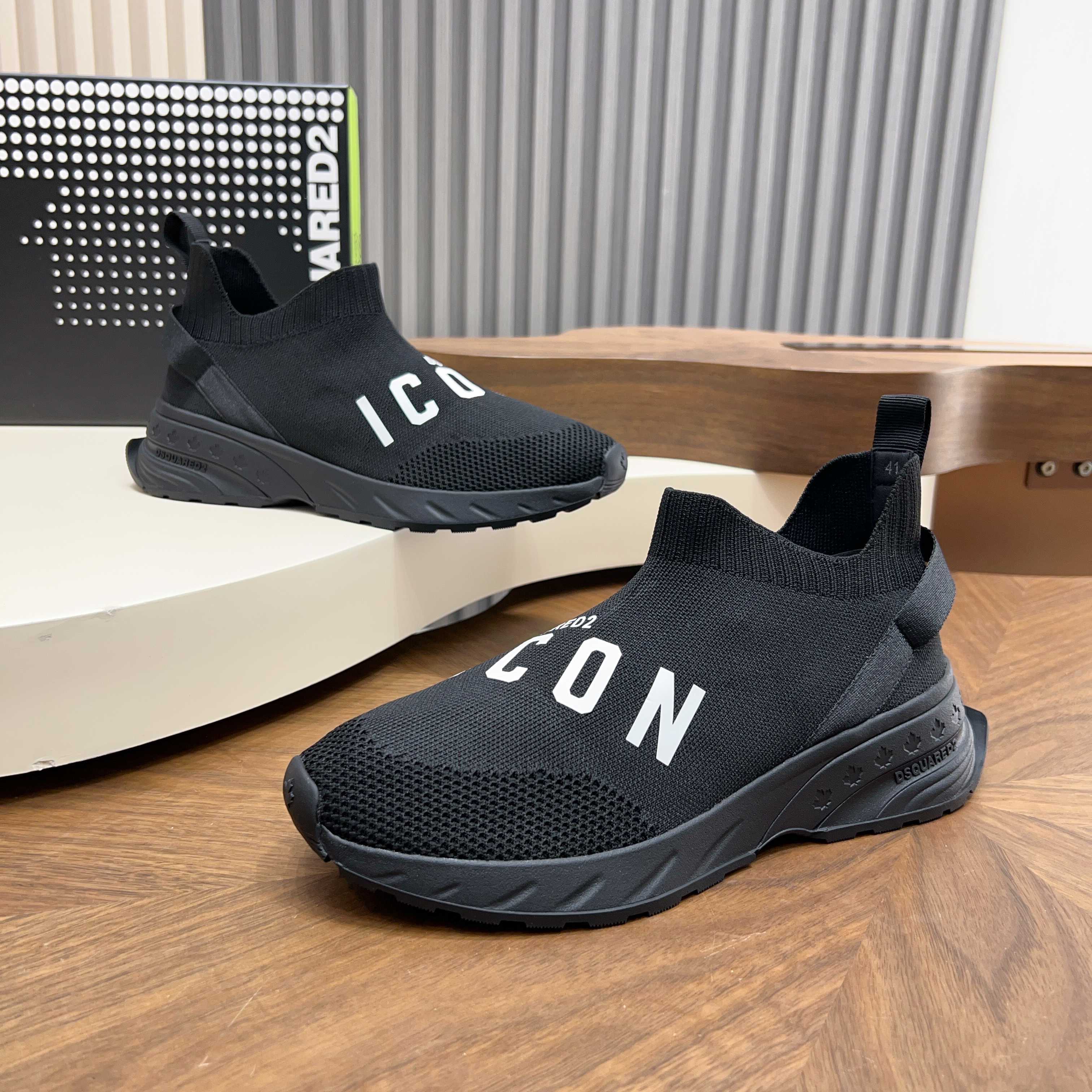 NO:833819,DSQUARED2 dad shoes are newly released. Retro mesh + thick sole design, the upper legs are super slim. The colors are very good, and they are versatile for daily use. Size reference. Normal size 39, 40, 41, 42, 43, 44 38/45 can be customized.19860909DSQUARED2 老爹鞋 上新 复古网面+厚底设计,上脚超显腿细 配色都很绝,日常百搭不挑人  码数参考 正常码39、40、41、42、43、44 38/45 可定制,,Men's shoes