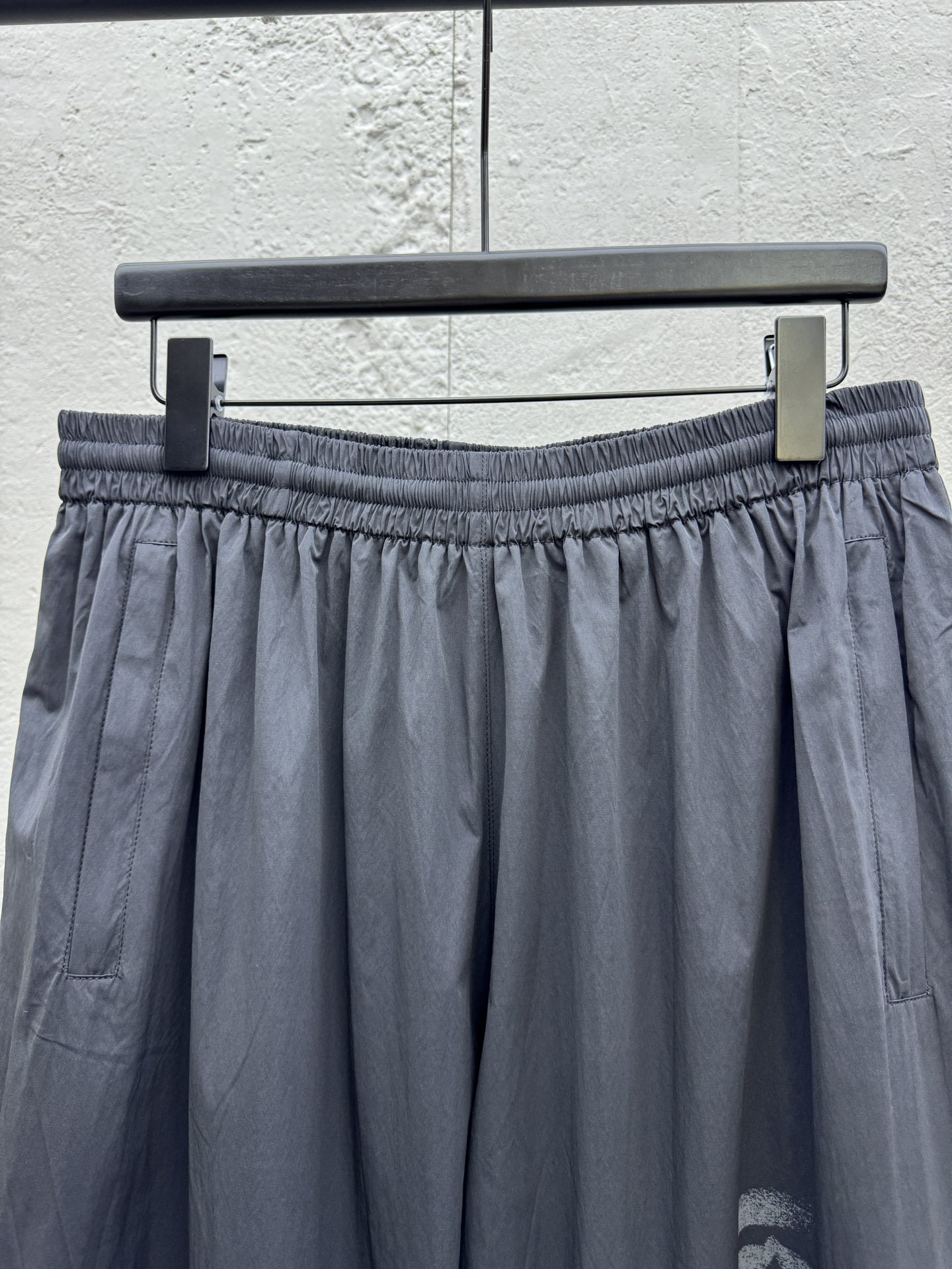 Balenciaga 24SS pants 3