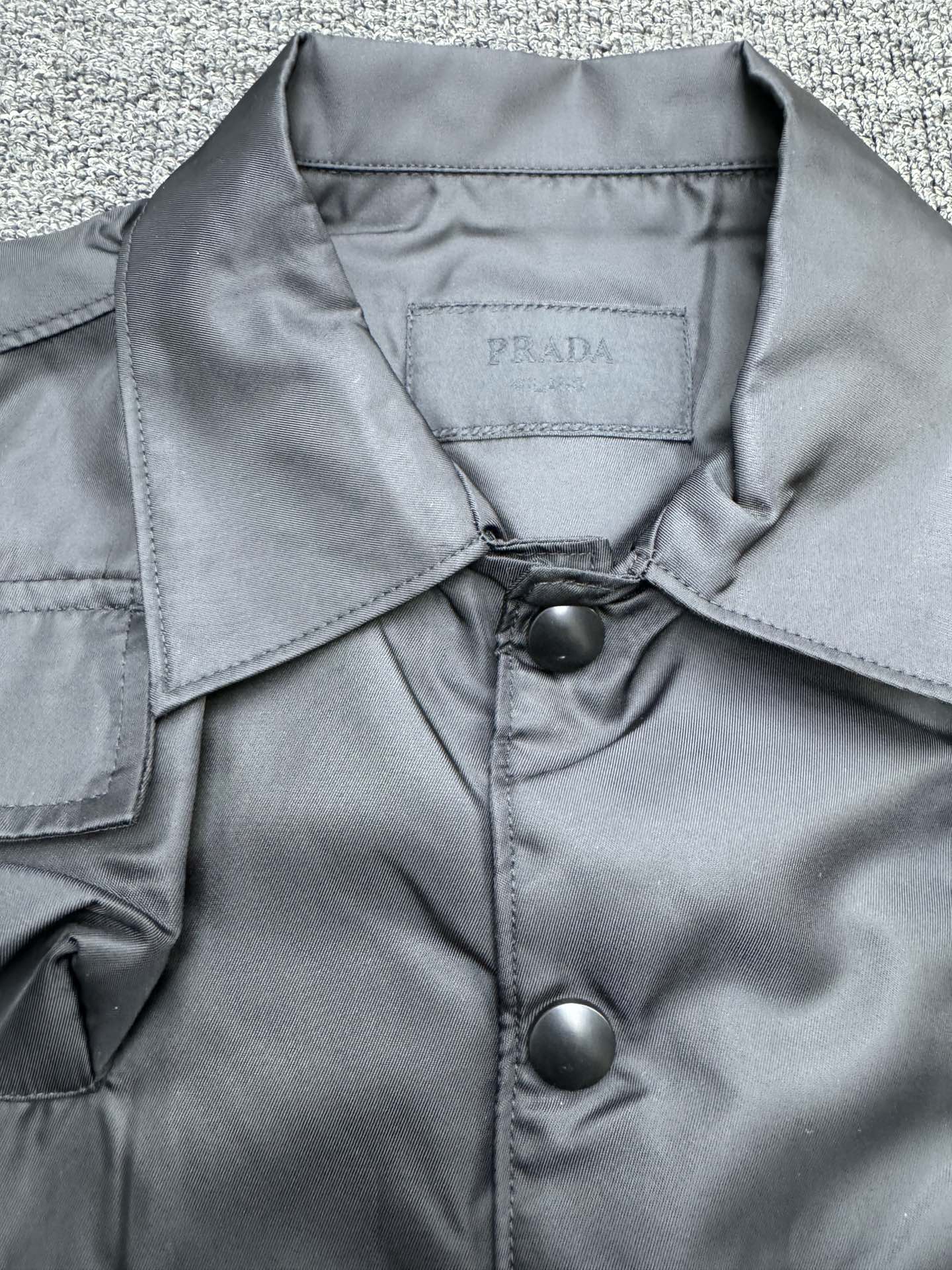 普拉达 Prada 高级成衣风衣外套及大衣服饰 #B4A44173 9