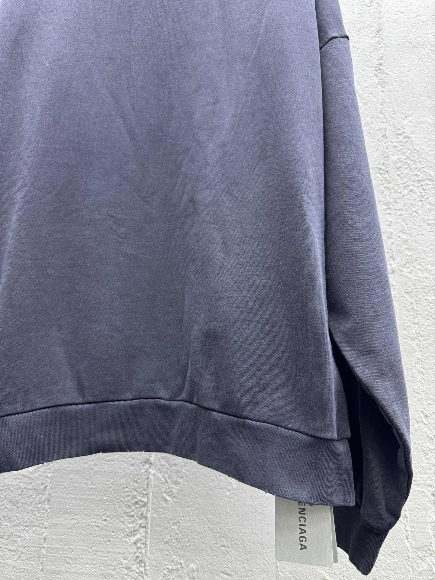Balenciaga 穿刺环扣卫衣 7