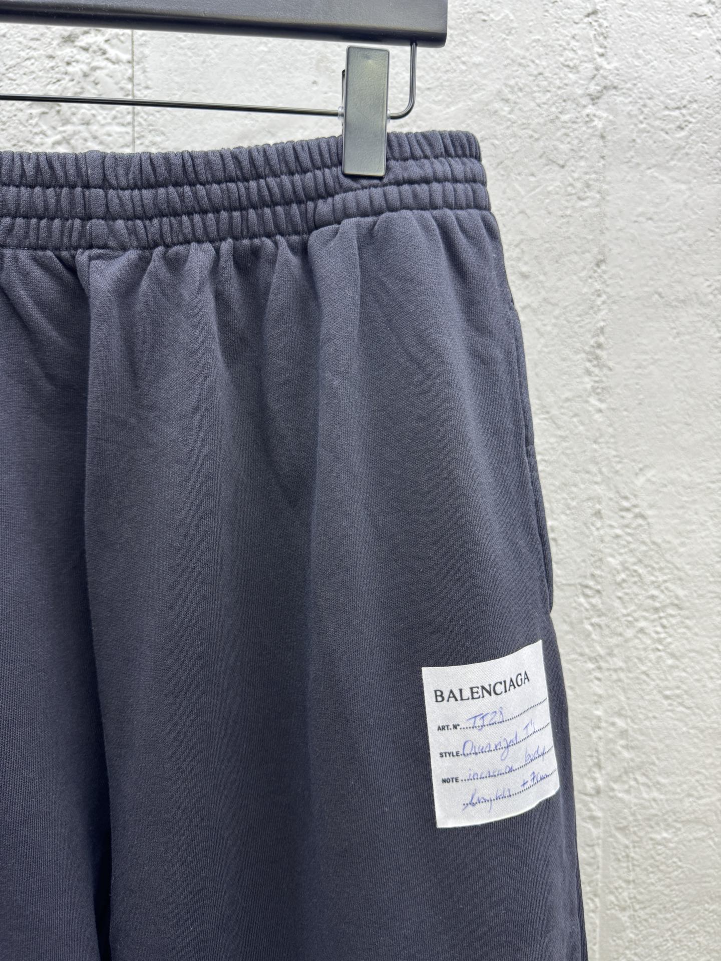Balenciaga 24SS 标签卫裤 5