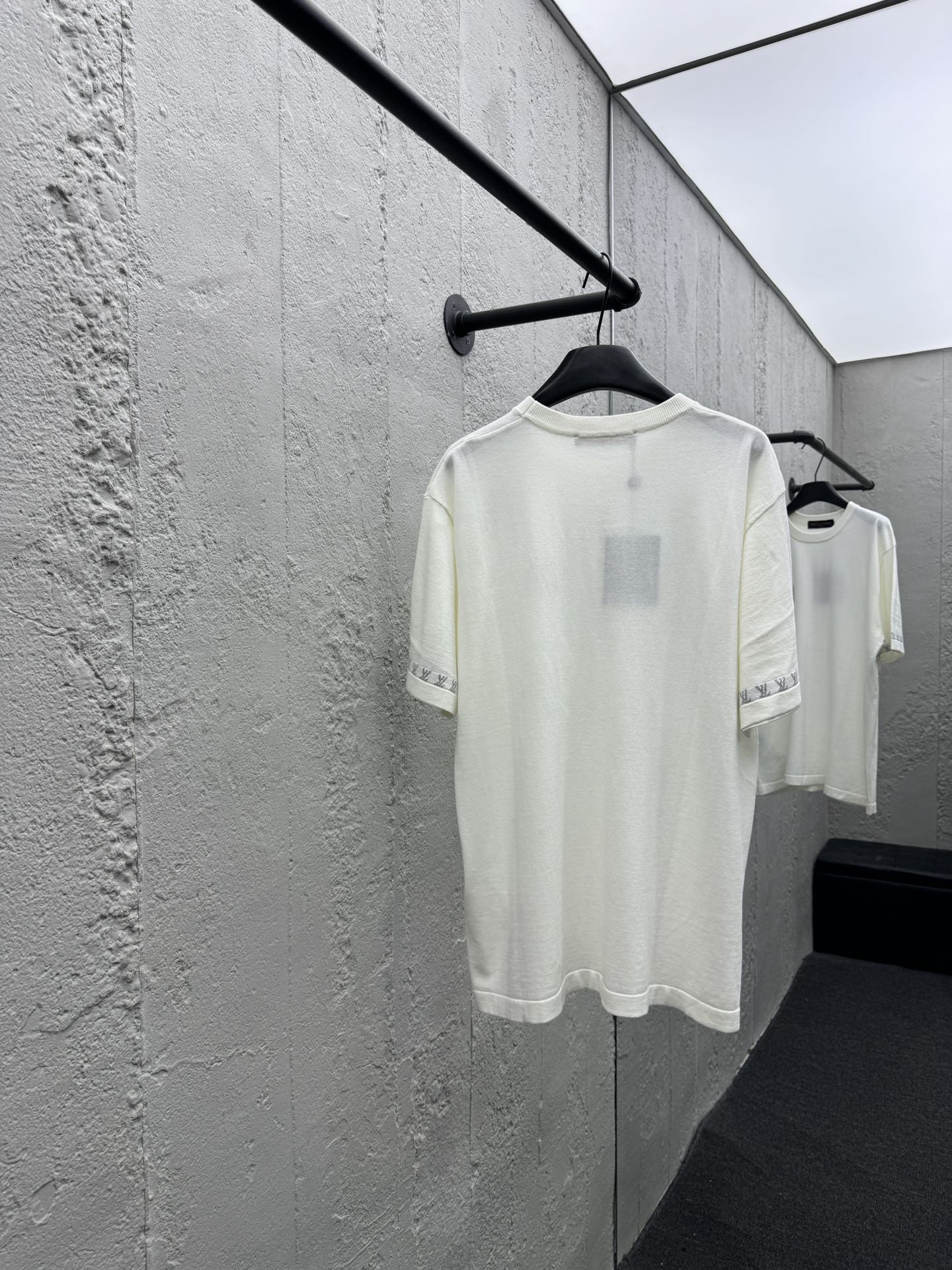 LOUIS VUITTON 24SS 新款袖圈标识短袖T恤 2