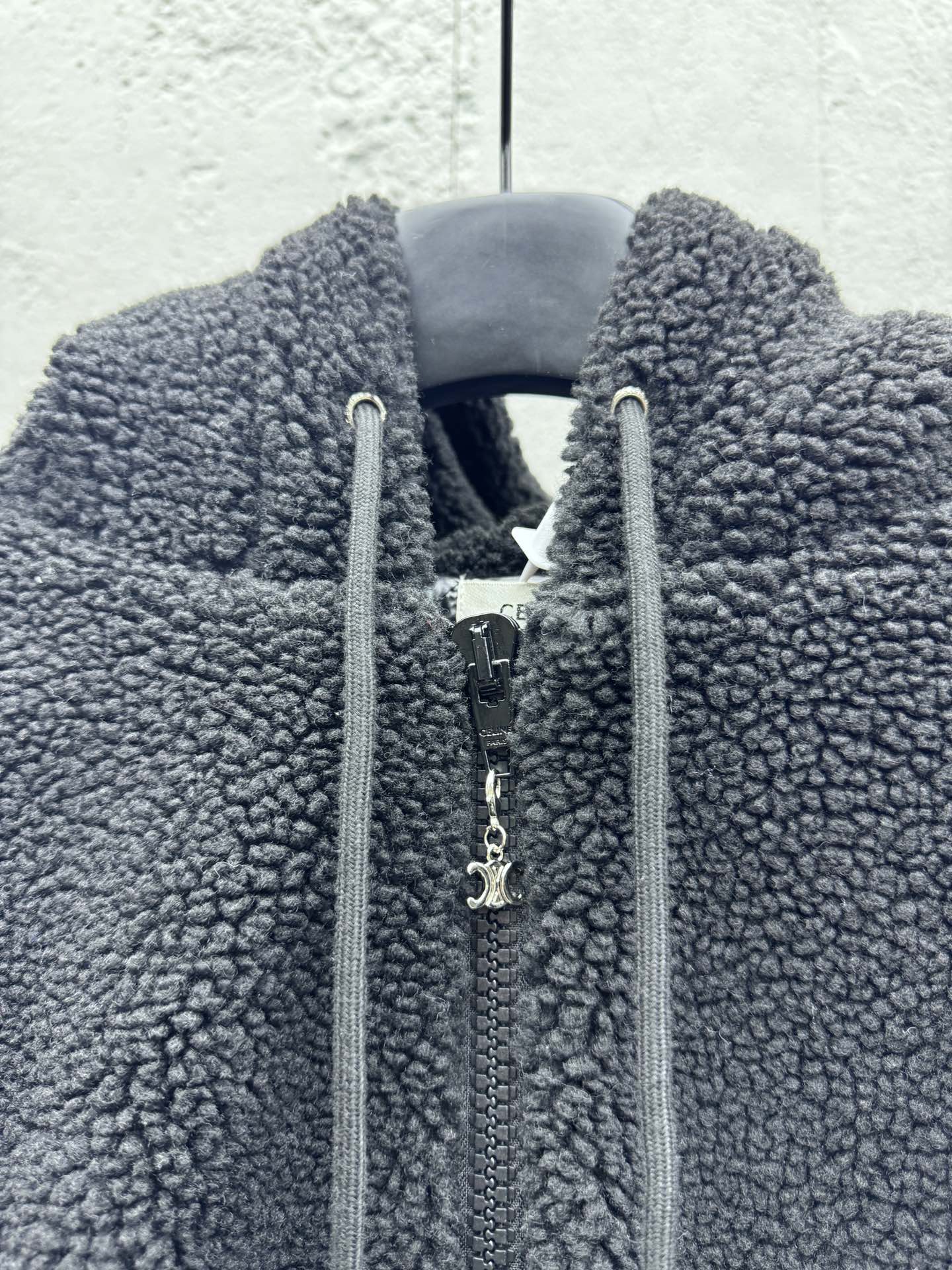 Celine 柳钉连帽外套 3