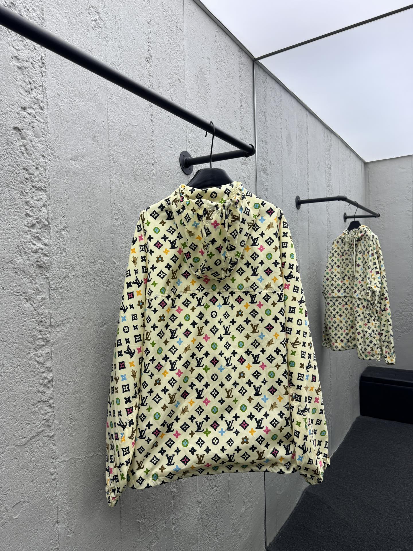 LOUIS VUITTON 满印提花防晒防风外套 2