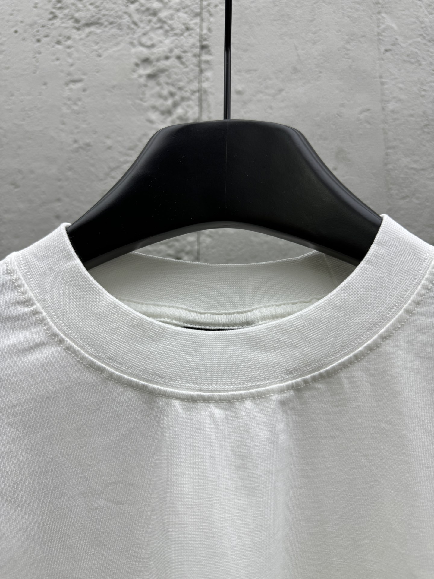 Balenciaga 24秀款 火焰涂鸦字母logoT恤 3