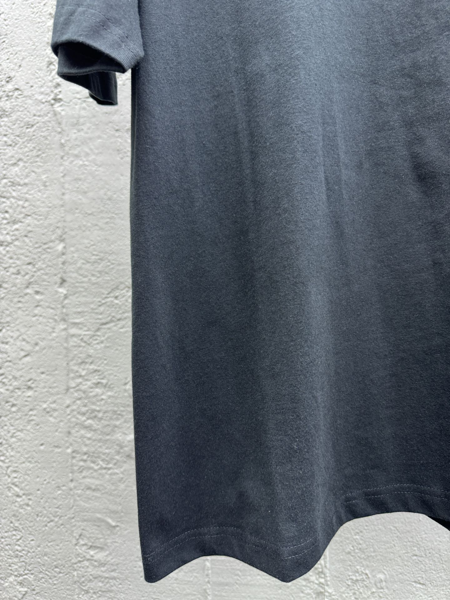 Balenciaga 反光烫银字母短袖 6