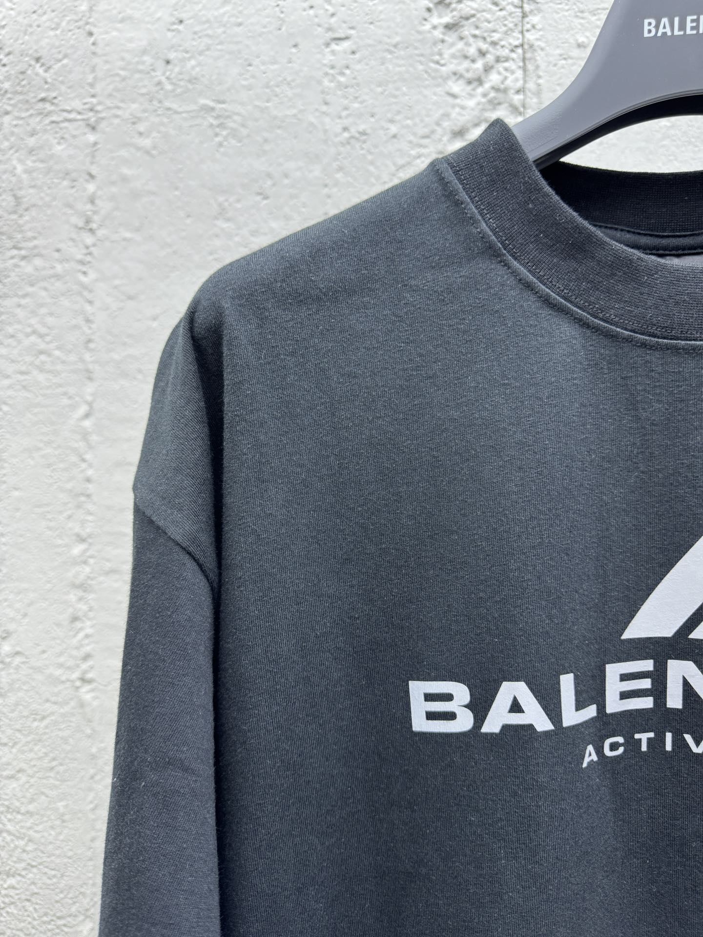 Balenciaga 反光烫银字母短袖 4