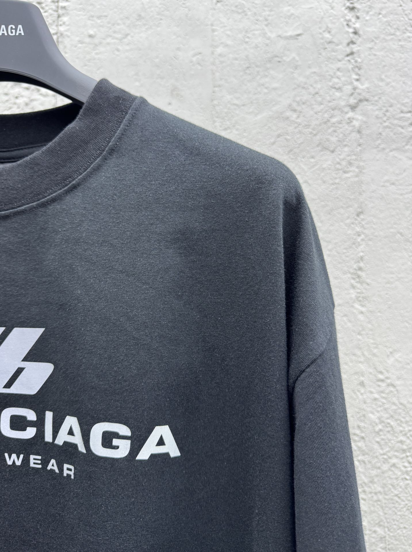 Balenciaga 反光烫银字母短袖 5