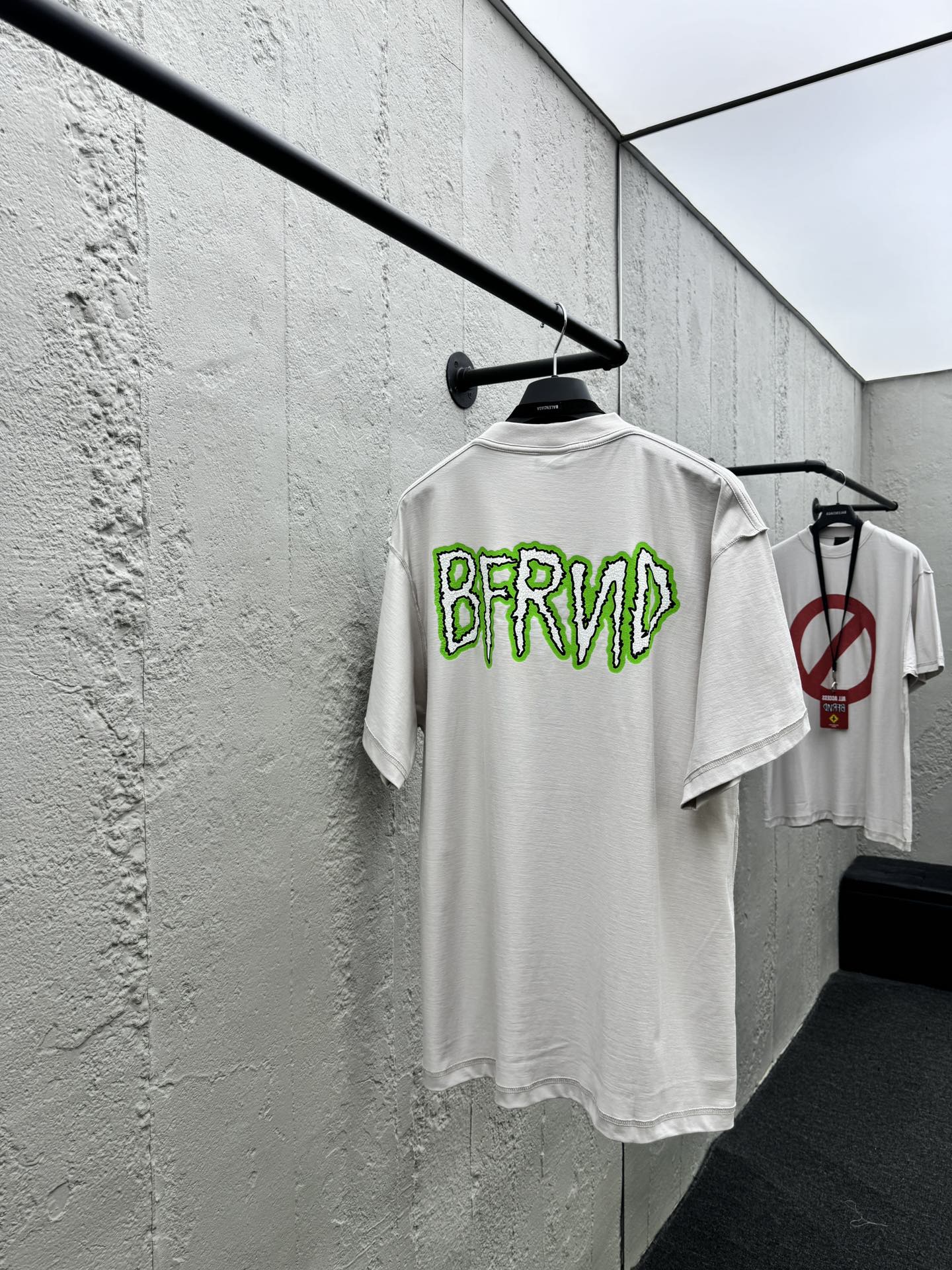 Balenciaga 全球限定禁止🚫短袖 2