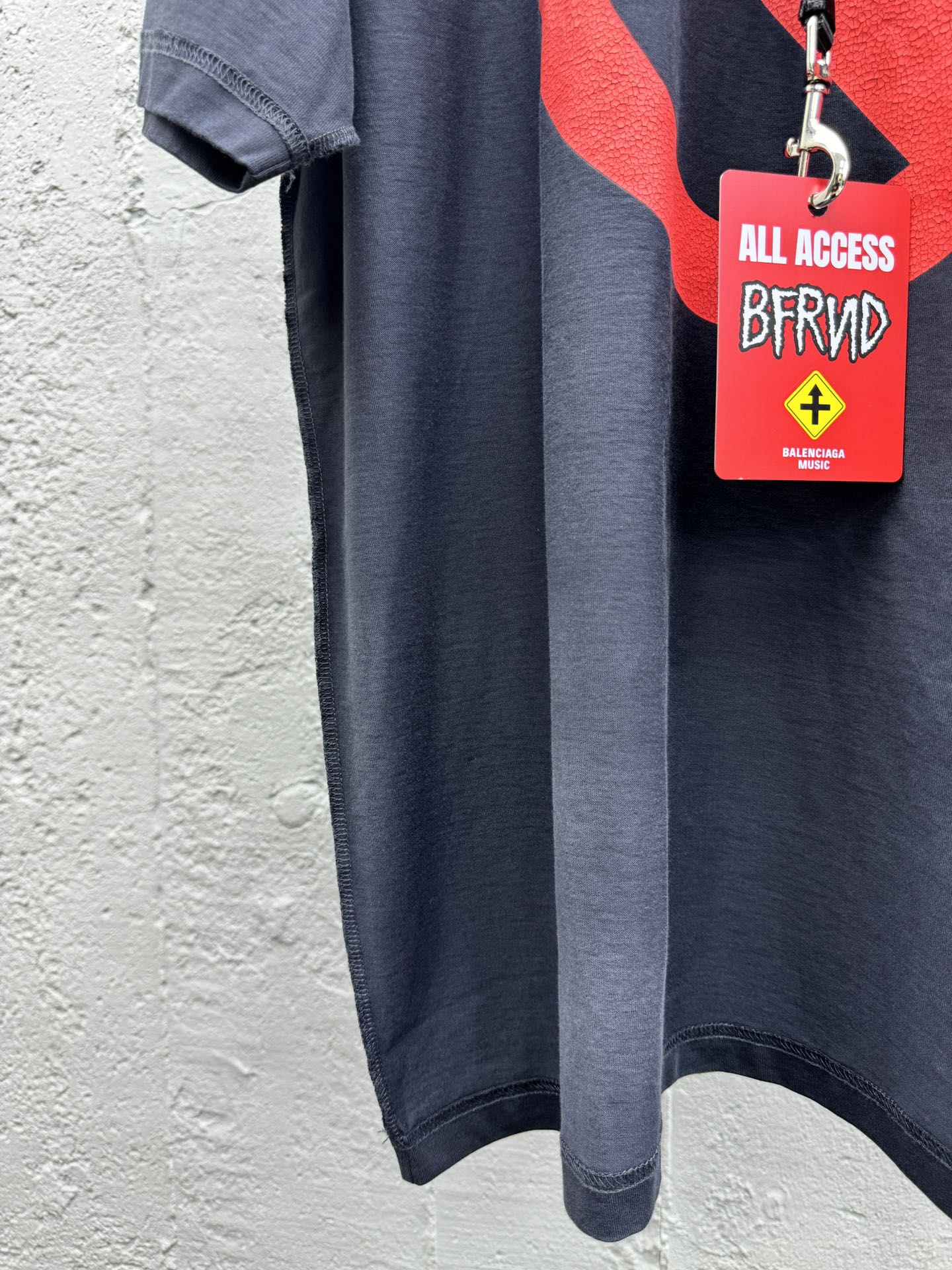 Balenciaga T-shirt 6