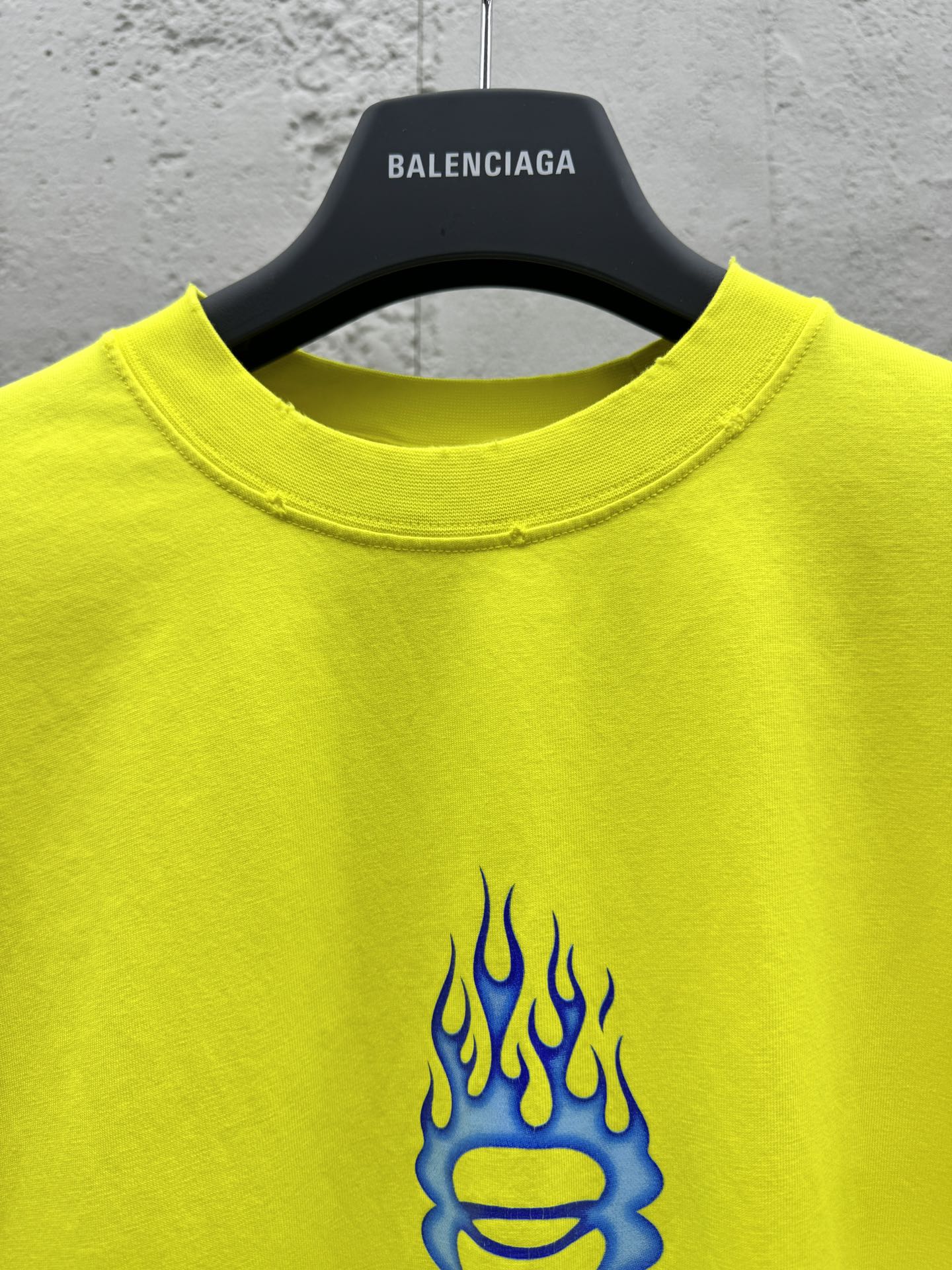 Balenciaga 24SS Burning Unity Print Crewneck Short-Sleeve T-Shirt - Clothes 3