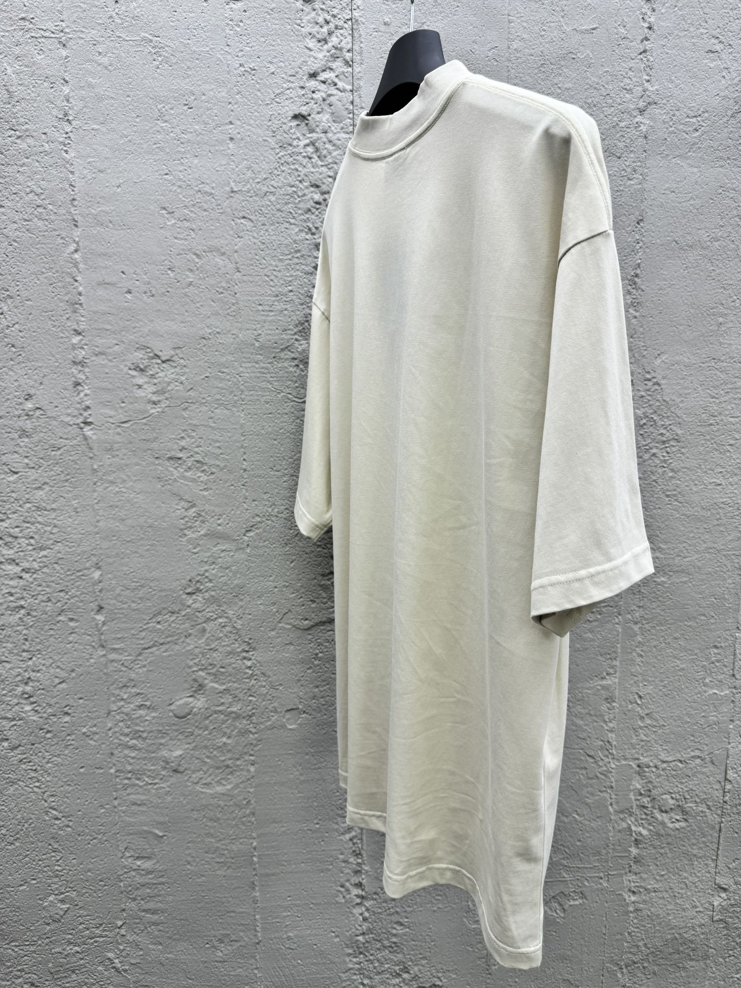 Balenciaga 反光烫银字母短袖 9