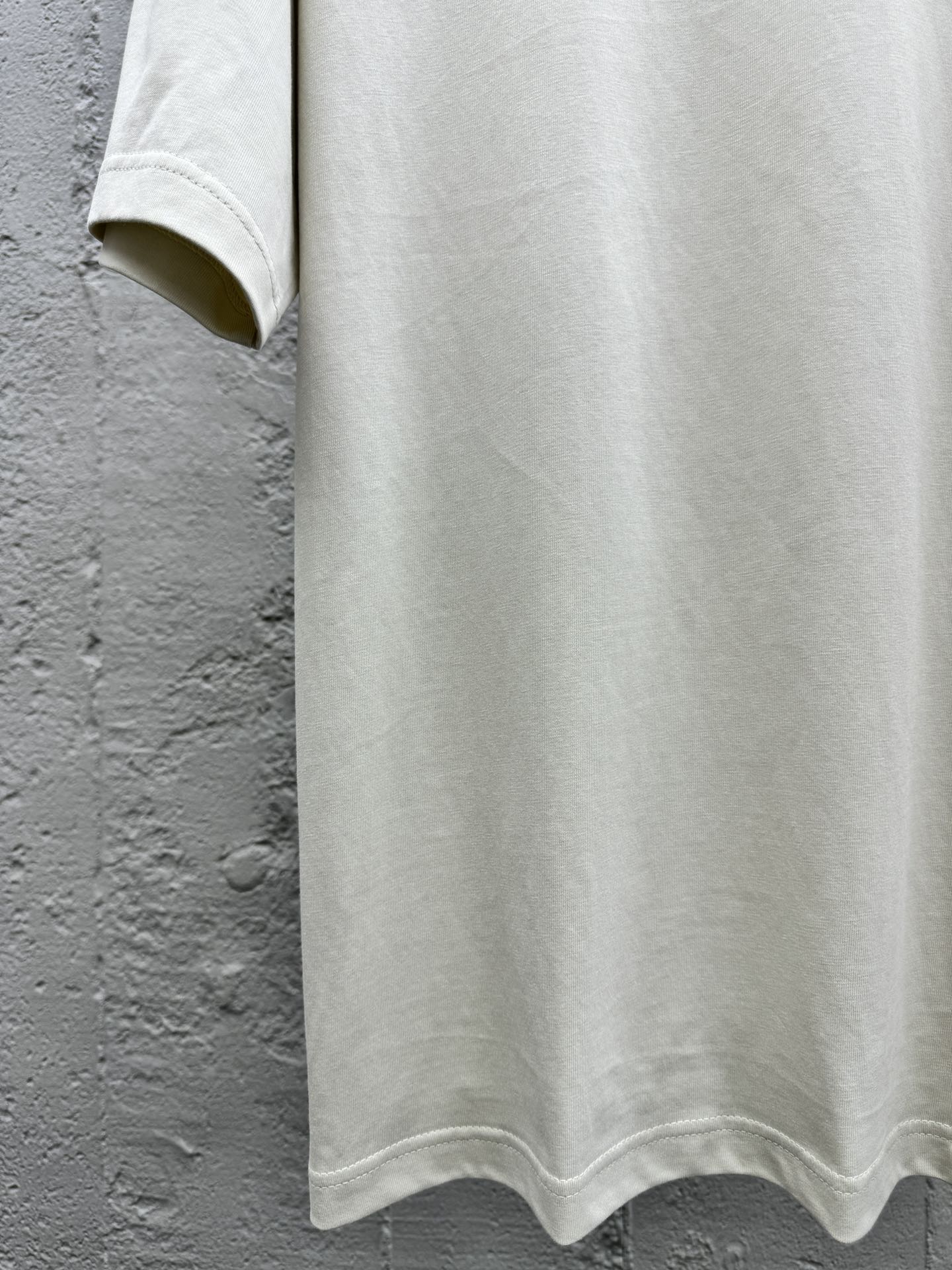 Balenciaga 反光烫银字母短袖 6