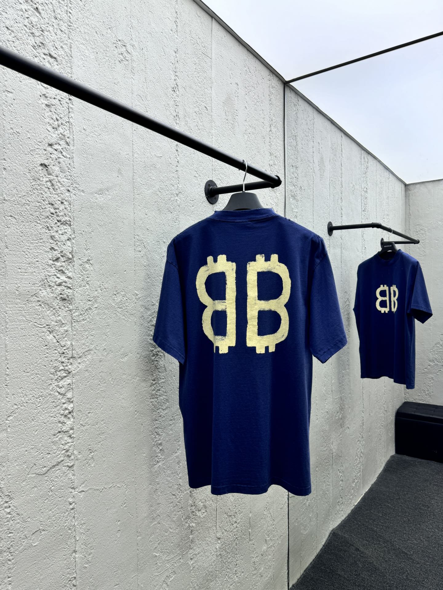 Balenciaga T-shirt 2