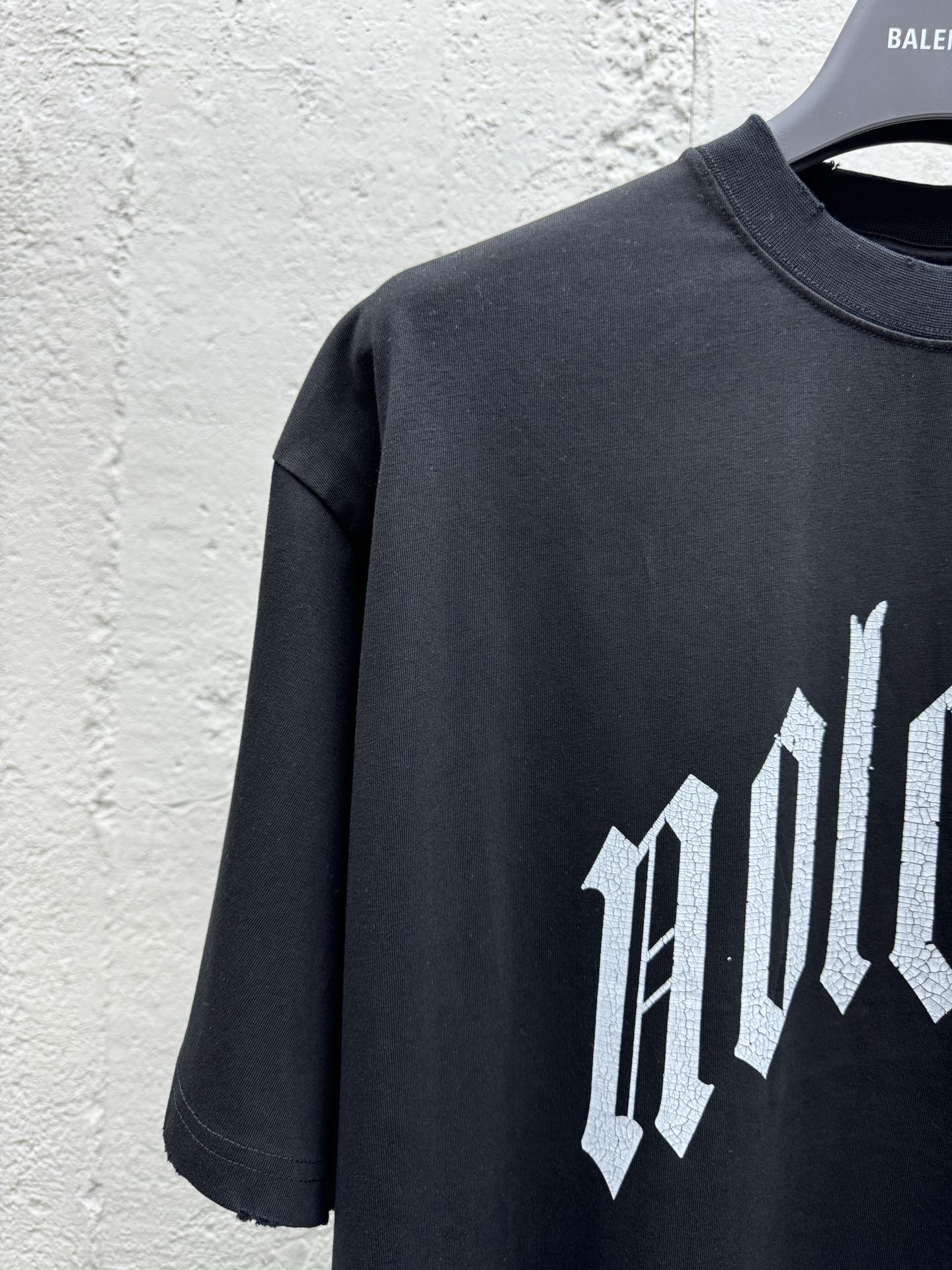 Balenciaga 24SS no logo字母破洞涂鸦印花T恤 4