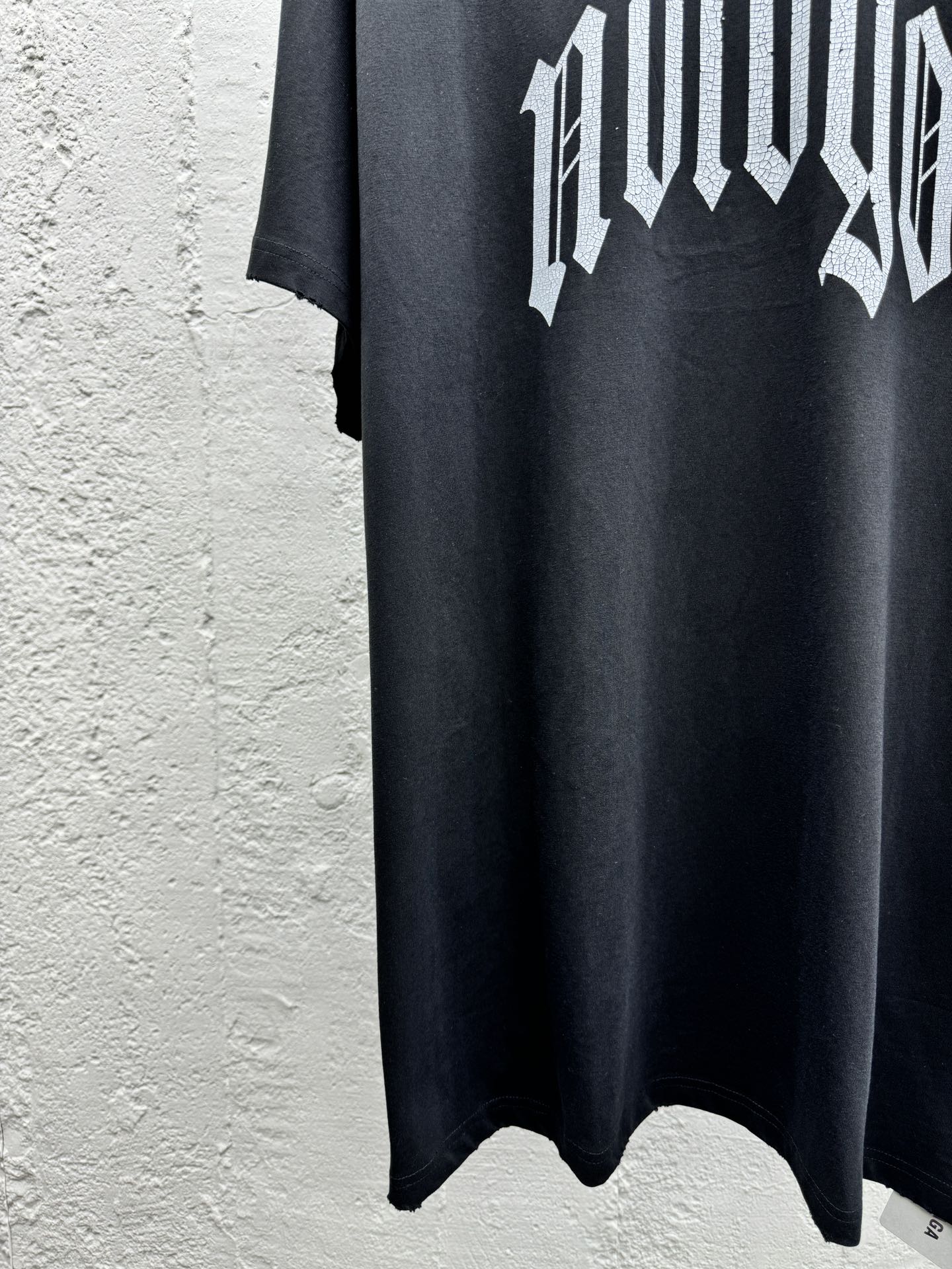 Balenciaga 24SS no logo字母破洞涂鸦印花T恤 6