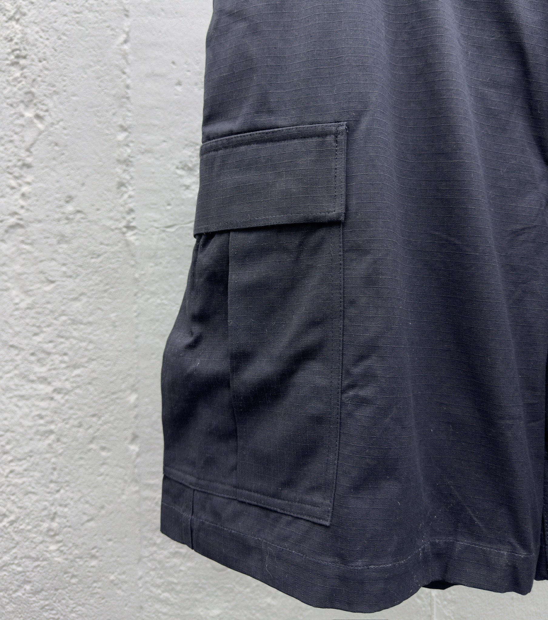 Balenciaga 工装短裤 6