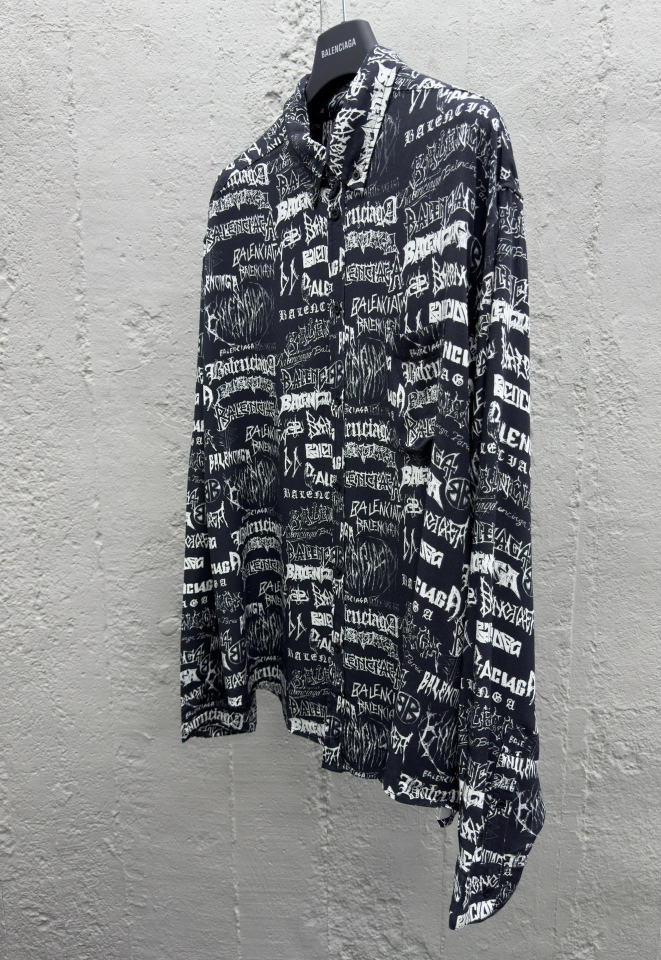 Balenciaga 龙年限定满印logo衬衫 8
